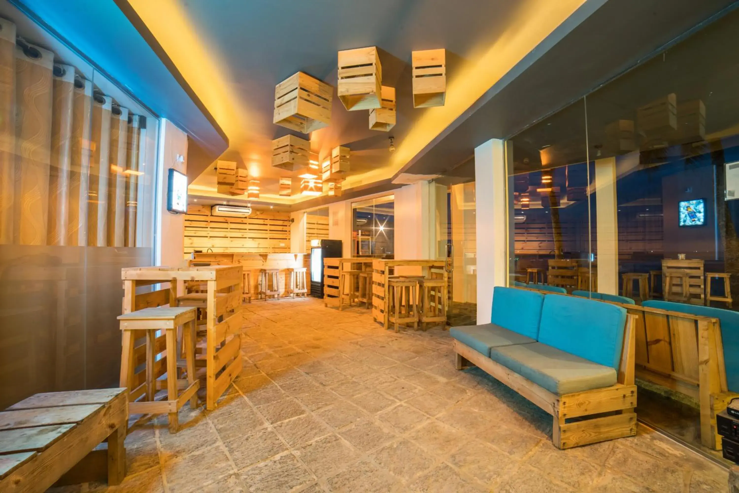 Lounge or bar in Hikkaduwa Beach Hotel Lounge or bar in Hikkaduwa Beach Hotel