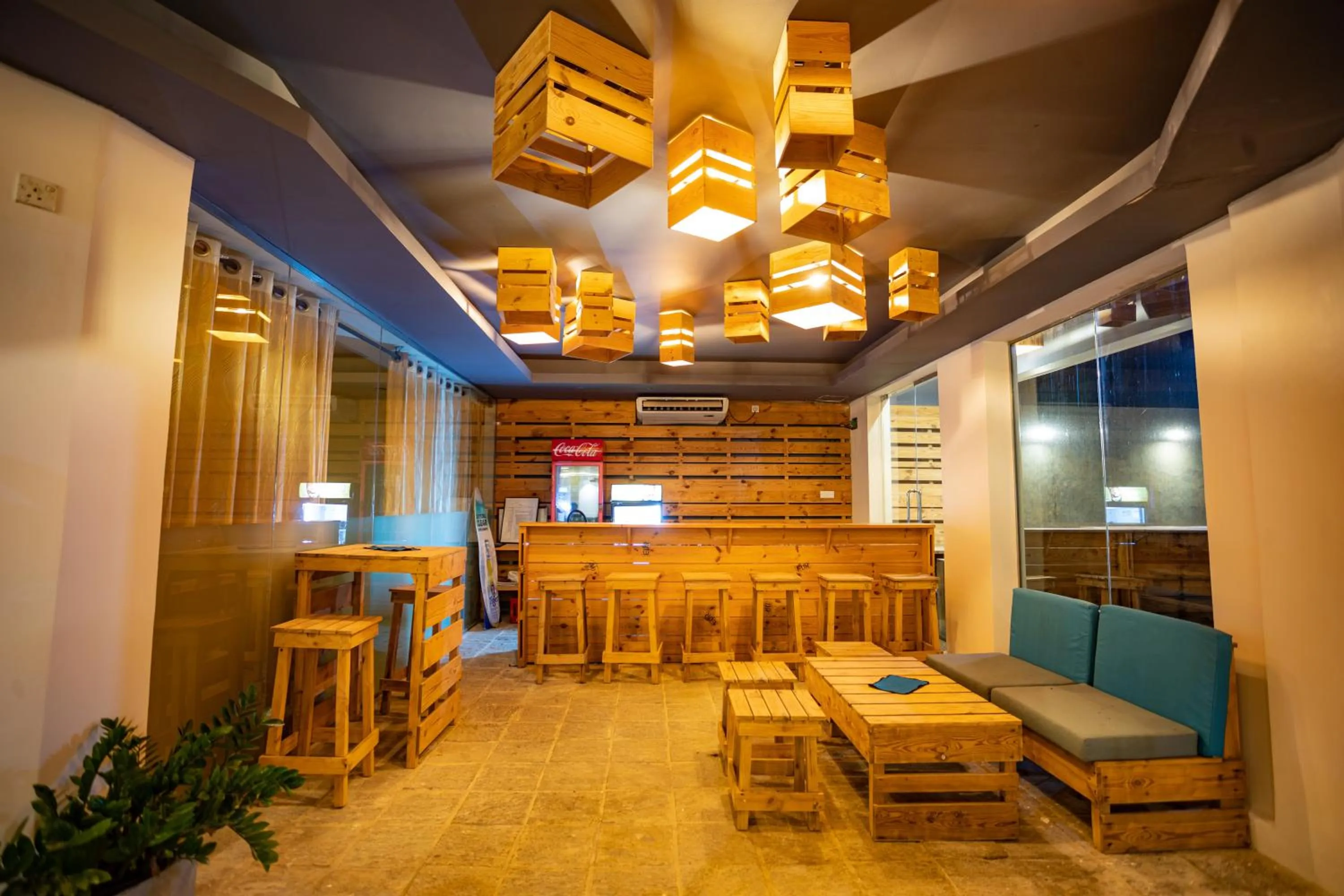 Lounge or bar in Hikkaduwa Beach Hotel