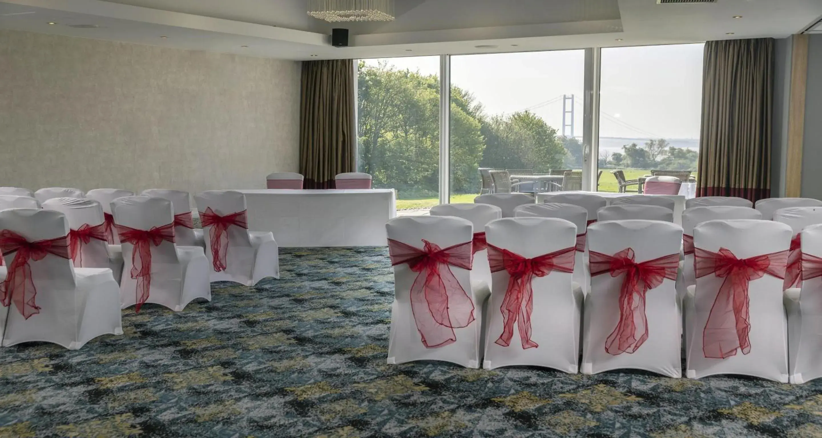 Property building in Hull Humber View Hotel, BW Signature Collection Property building in Hull Humber View Hotel, BW Signature Collection