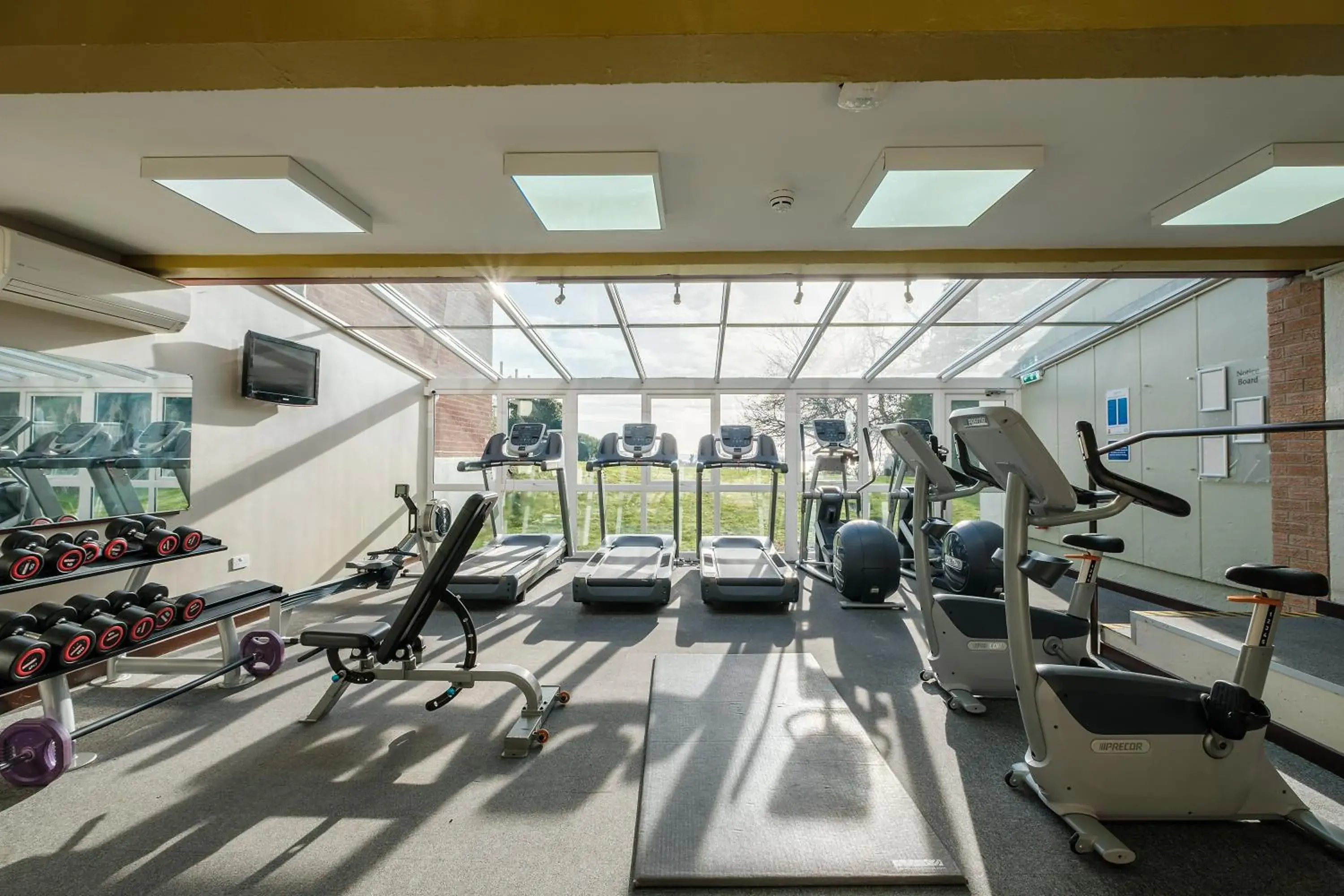 Fitness centre/facilities in Hull Humber View Hotel, BW Signature Collection Fitness centre/facilities in Hull Humber View Hotel, BW Signature Collection