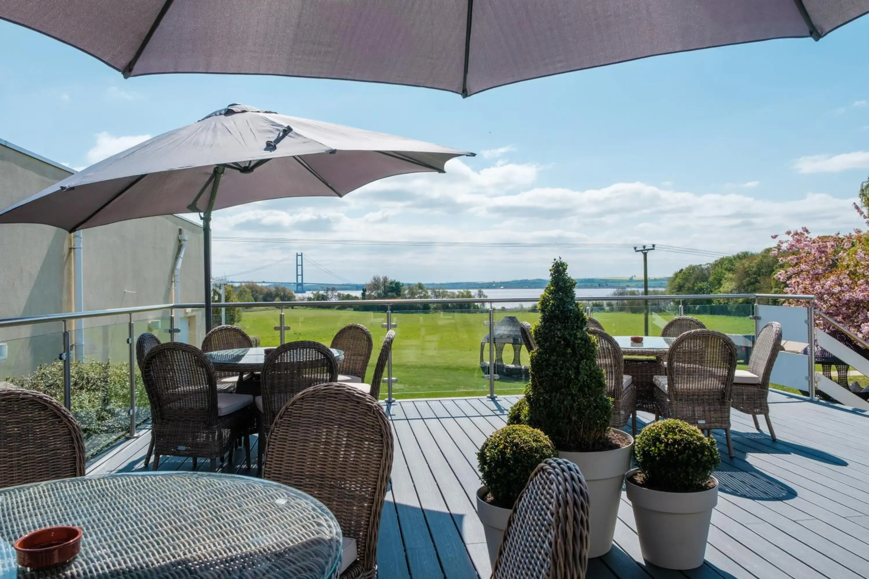 Patio in Hull Humber View Hotel, BW Signature Collection Patio in Hull Humber View Hotel, BW Signature Collection