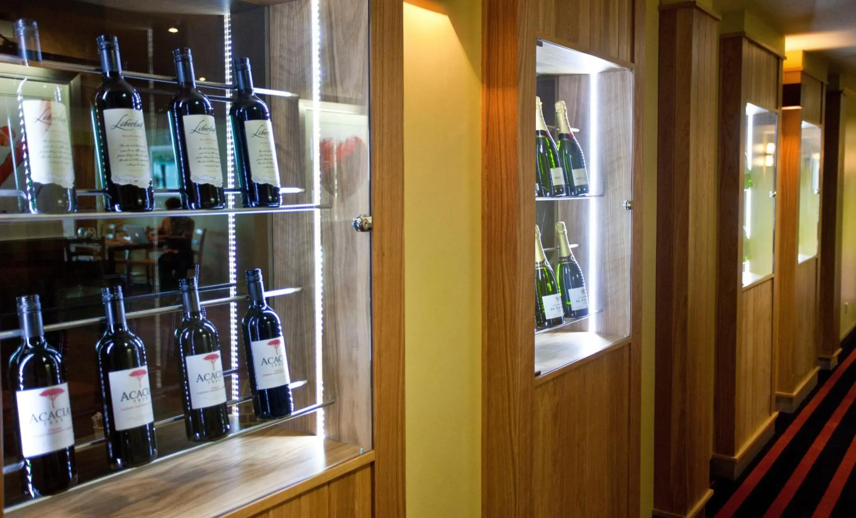 Alcoholic drinks in Hull Humber View Hotel, BW Signature Collection Alcoholic drinks in Hull Humber View Hotel, BW Signature Collection