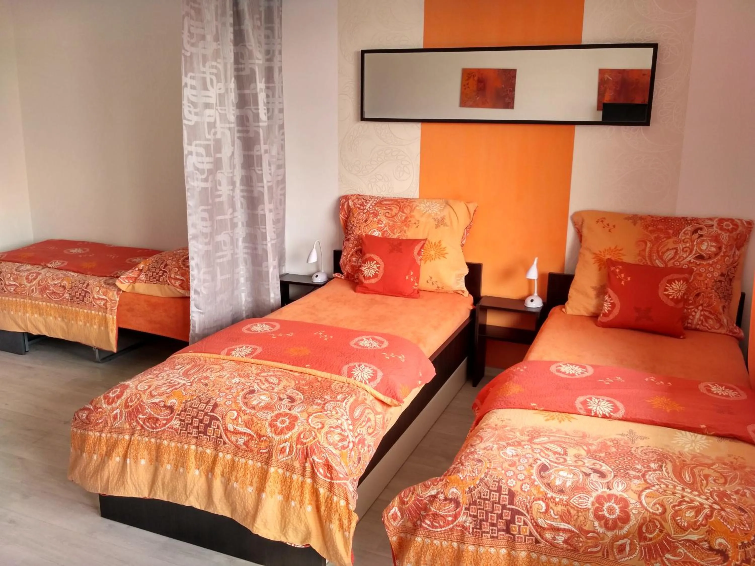 Bed in Apartments 4U center + free parking