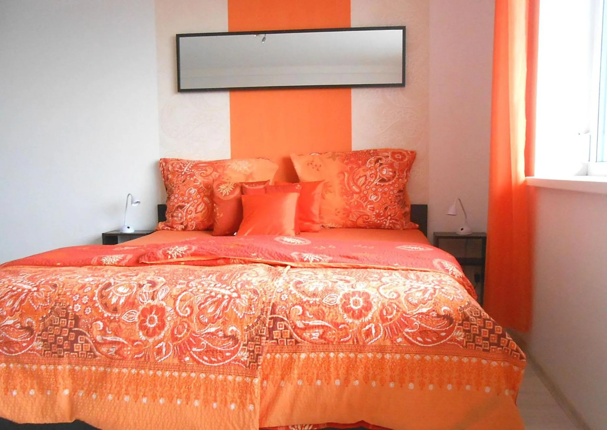 Bed in Apartments 4U center + free parking