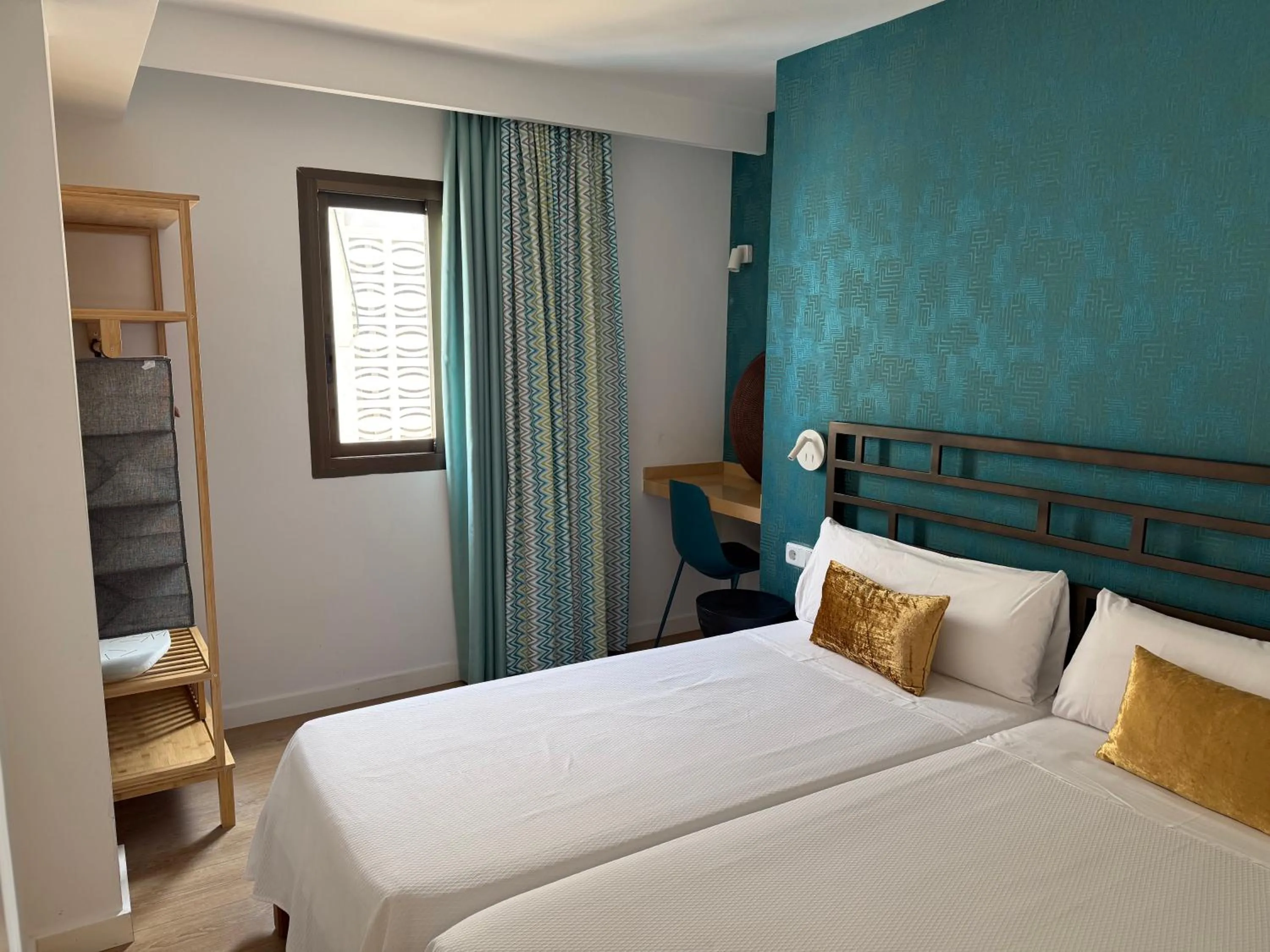 Bedroom, Bed in Boutique Apartments Poniente Playa