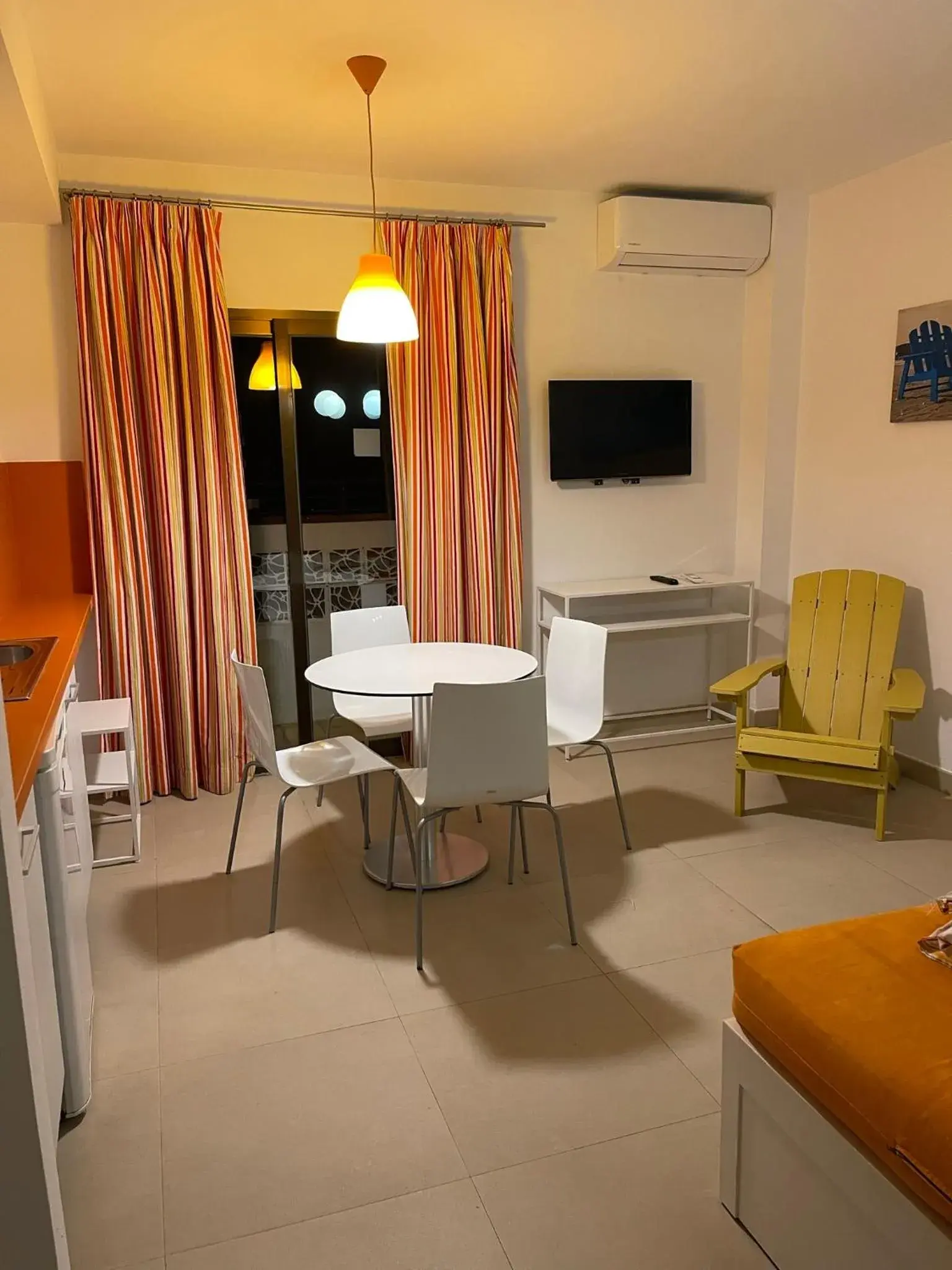 One-Bedroom Apartment with Balcony in Aparthotel Boutique Poniente Playa One-Bedroom Apartment with Balcony in Aparthotel Boutique Poniente Playa
