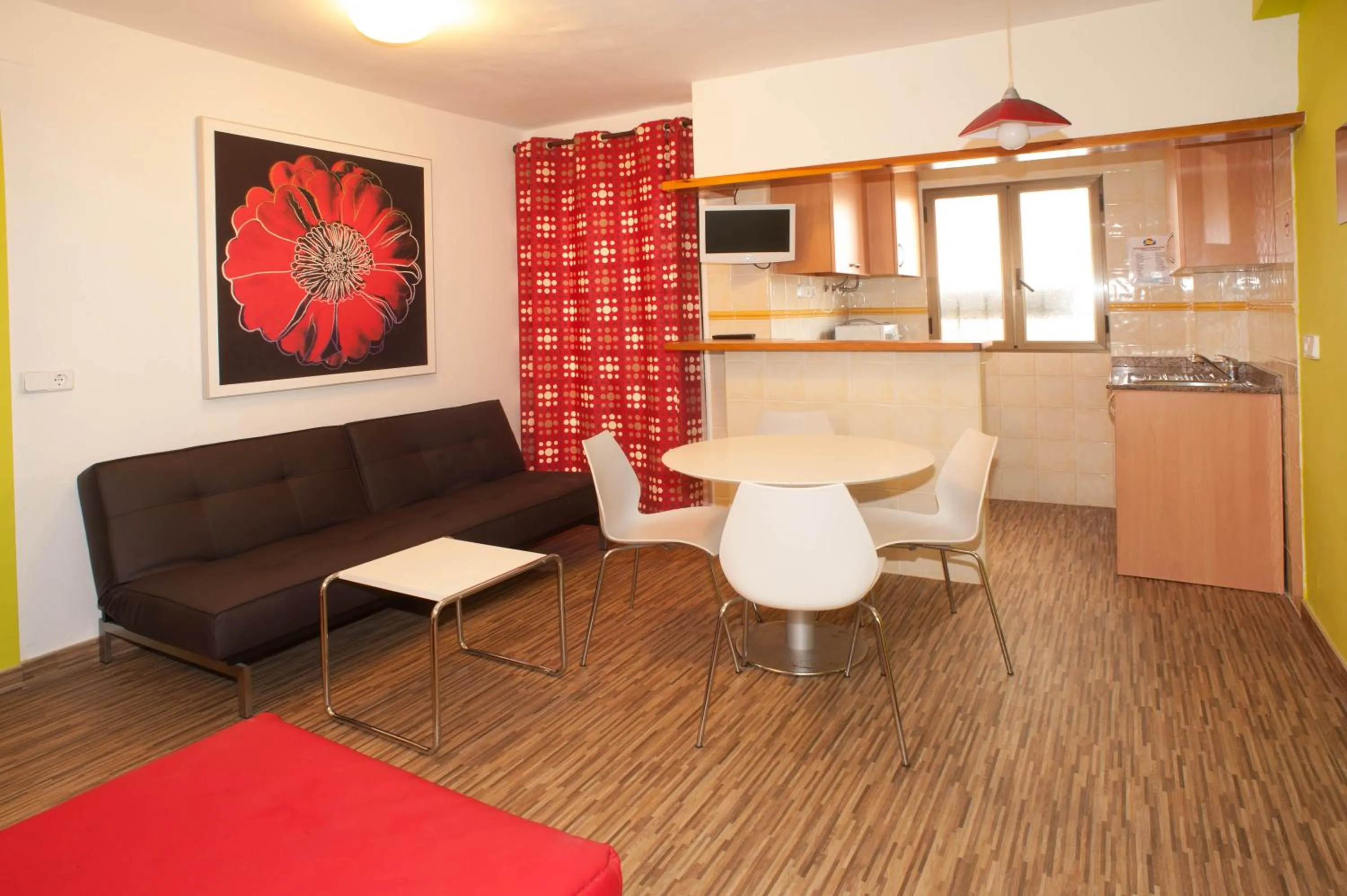 Kitchen or kitchenette in Boutique Apartments Poniente Playa