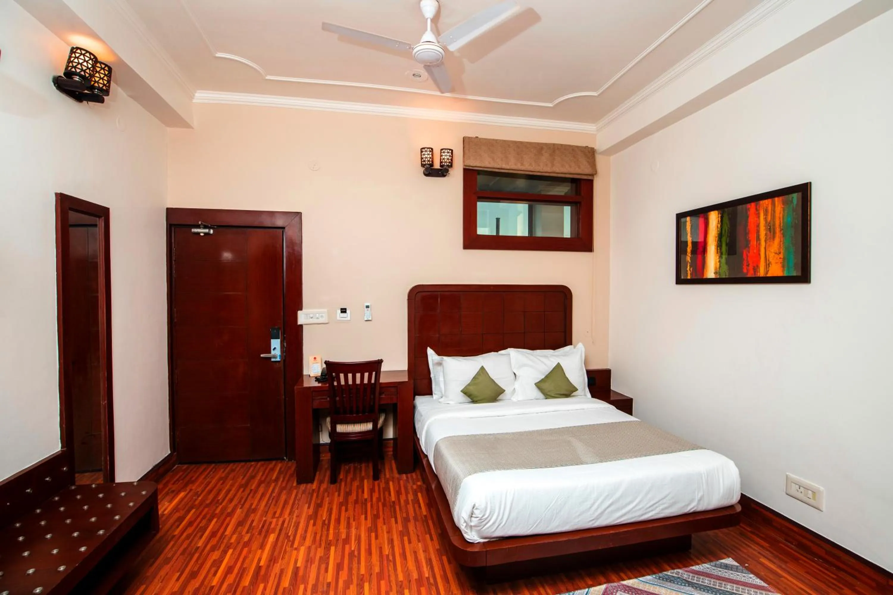 Bed in White Ridge Hotel