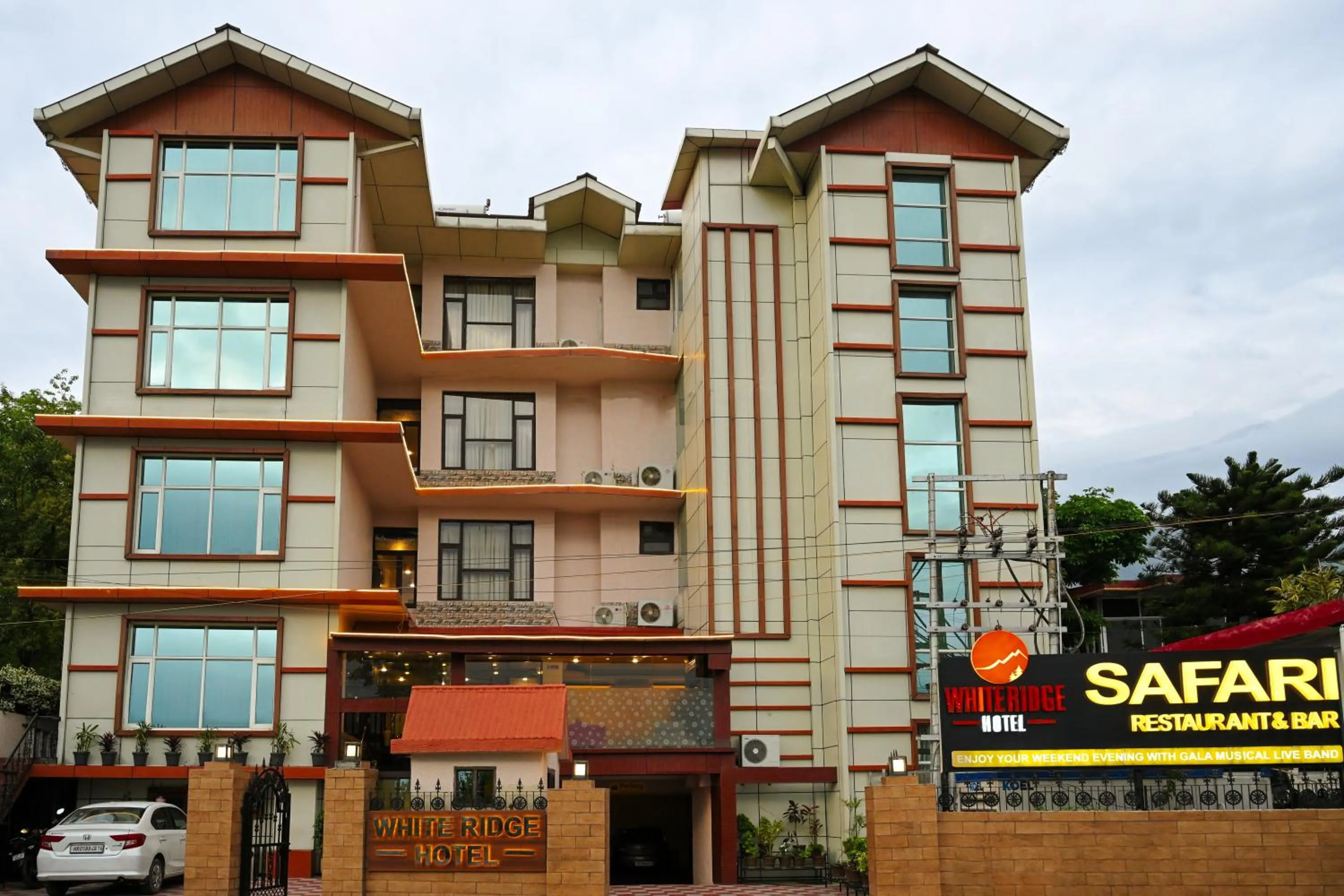 Property building in White Ridge Hotel