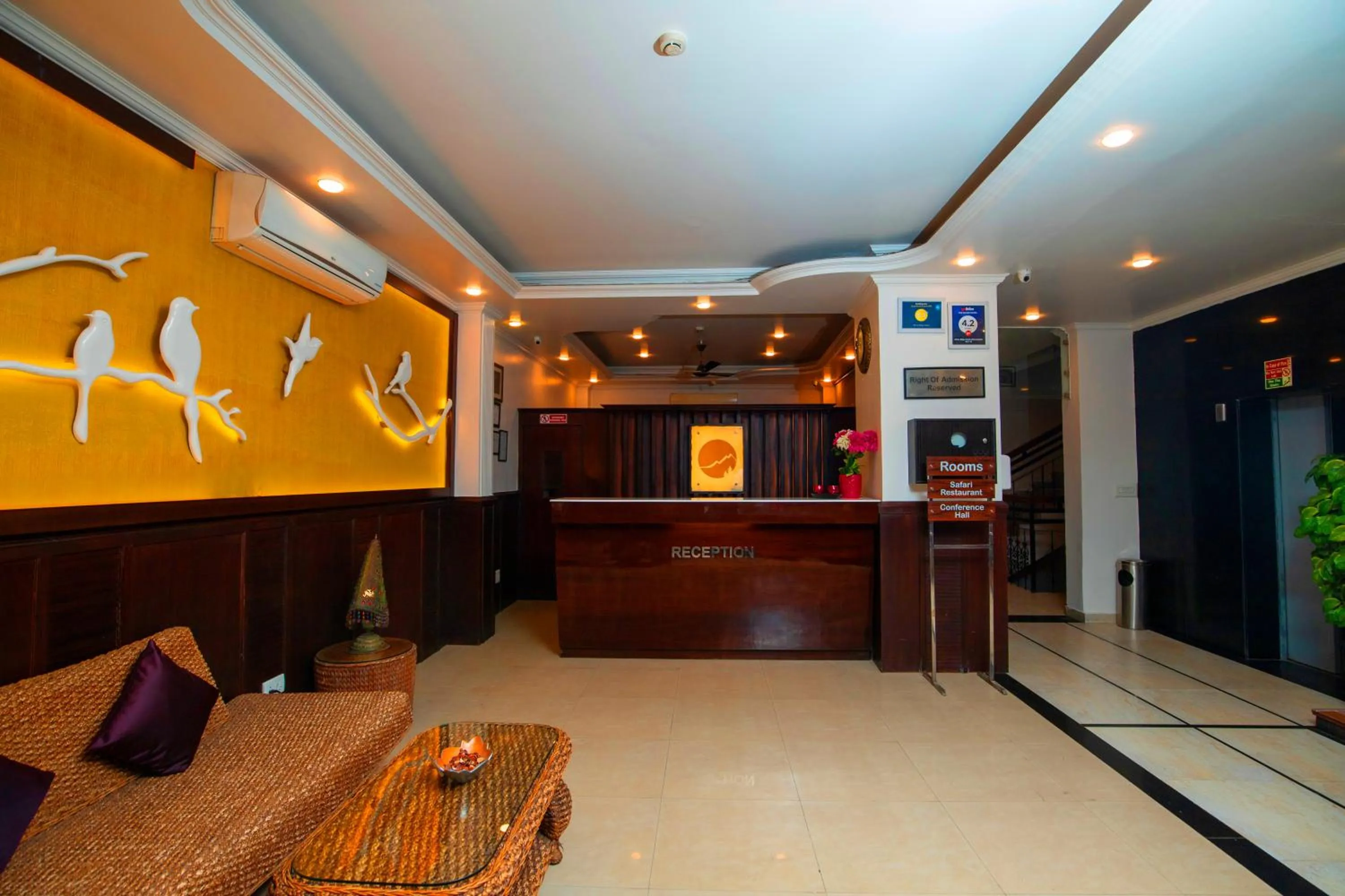 Lobby or reception in White Ridge Hotel