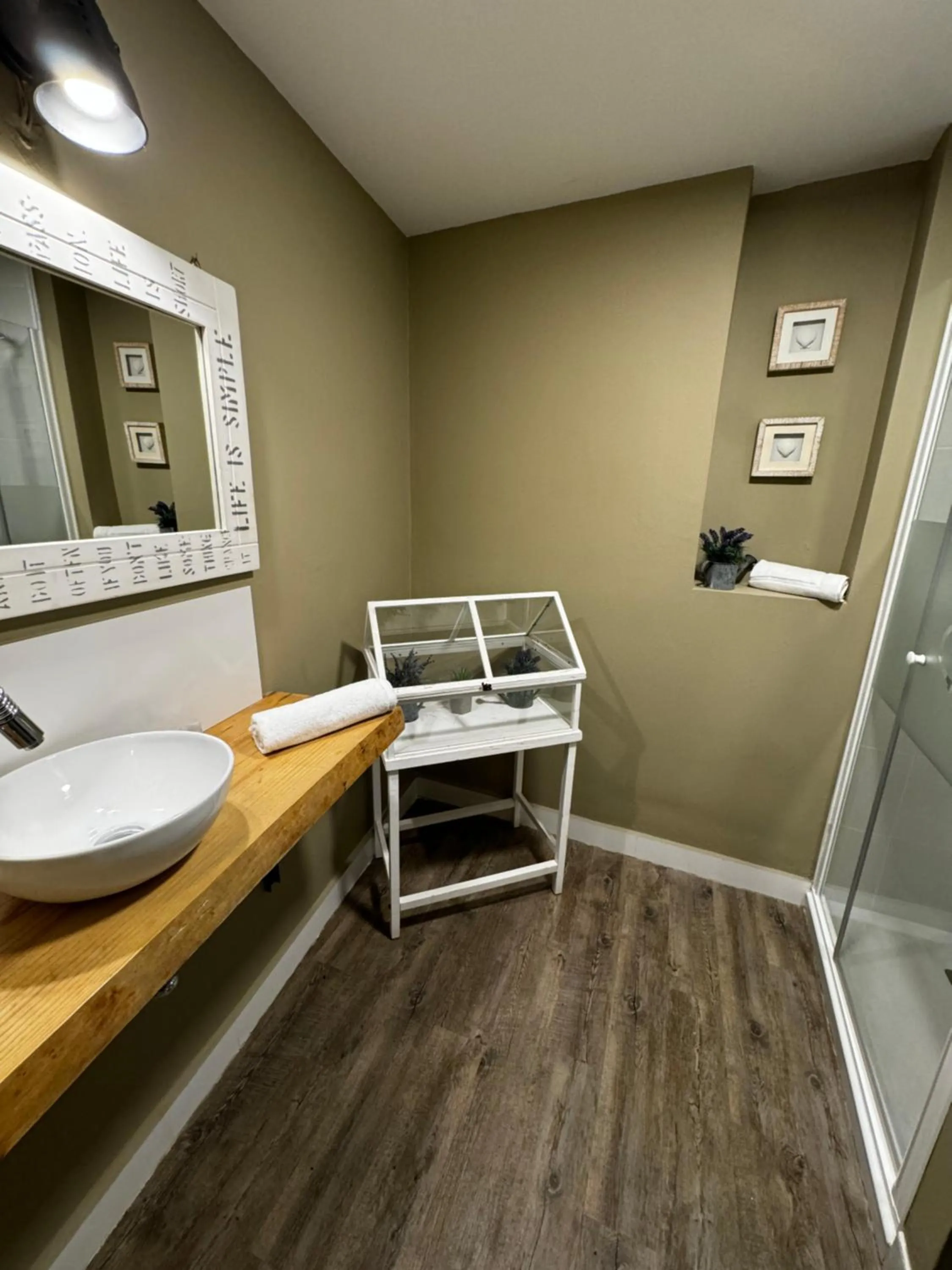 Bathroom in TAK Boutique Old Town con Parking