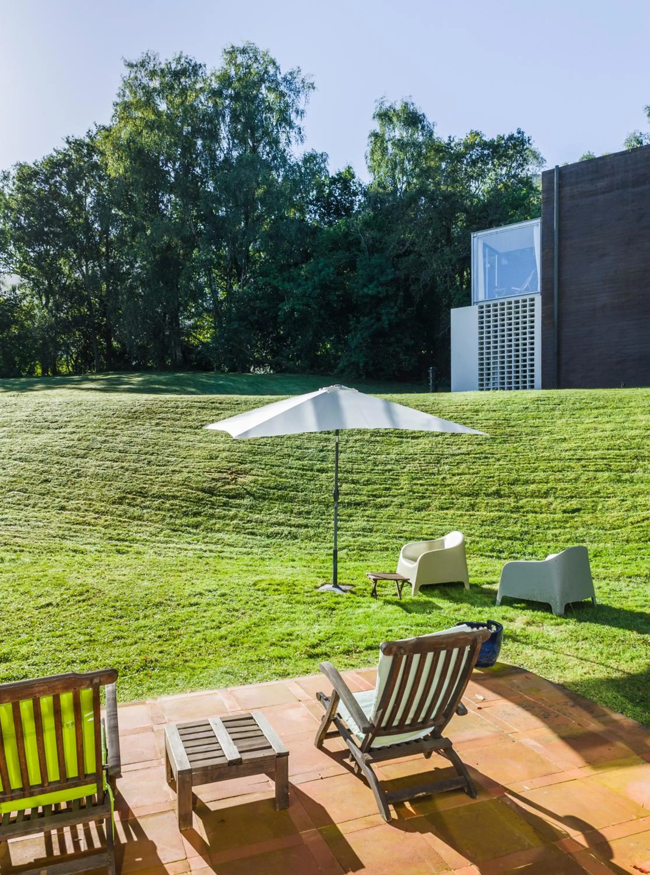 Property building in La Posada