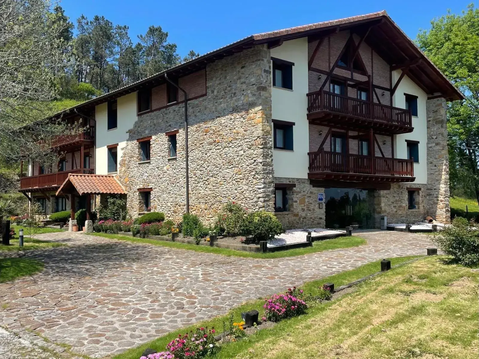 Hotel-Apartamento Rural Atxurra Hotel-Apartamento Rural Atxurra