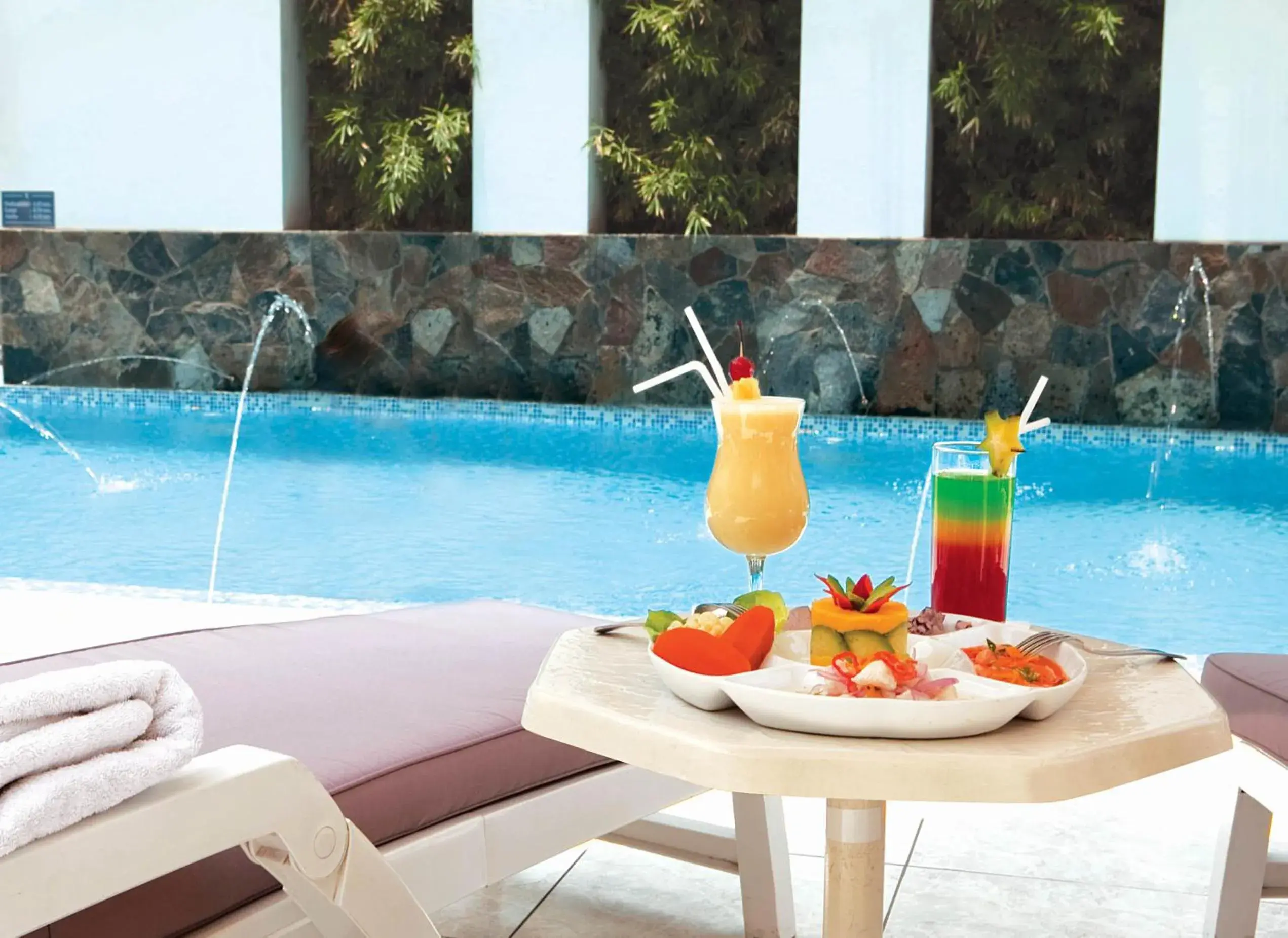 Swimming pool in Casa Andina Premium Golf Los Incas Swimming pool in Casa Andina Premium Golf Los Incas