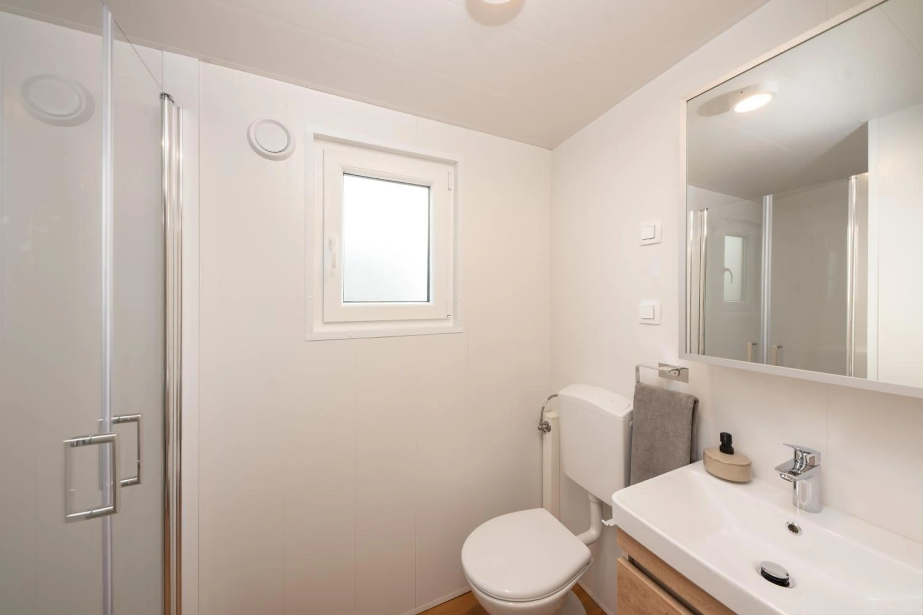 Shower in Mobile Homes Rapoća