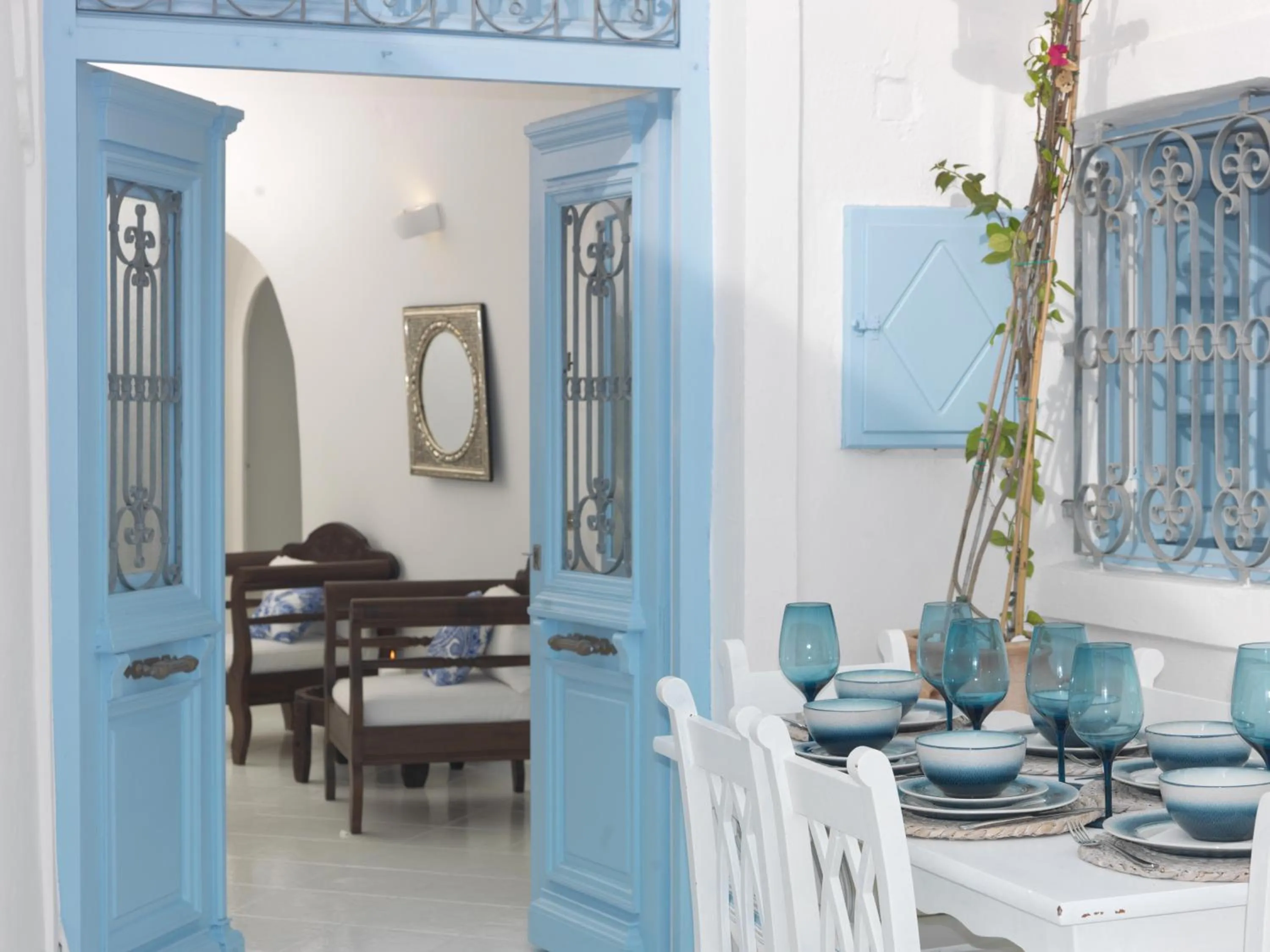 Balcony/Terrace in OIA UNIQUE HOMES by K&K