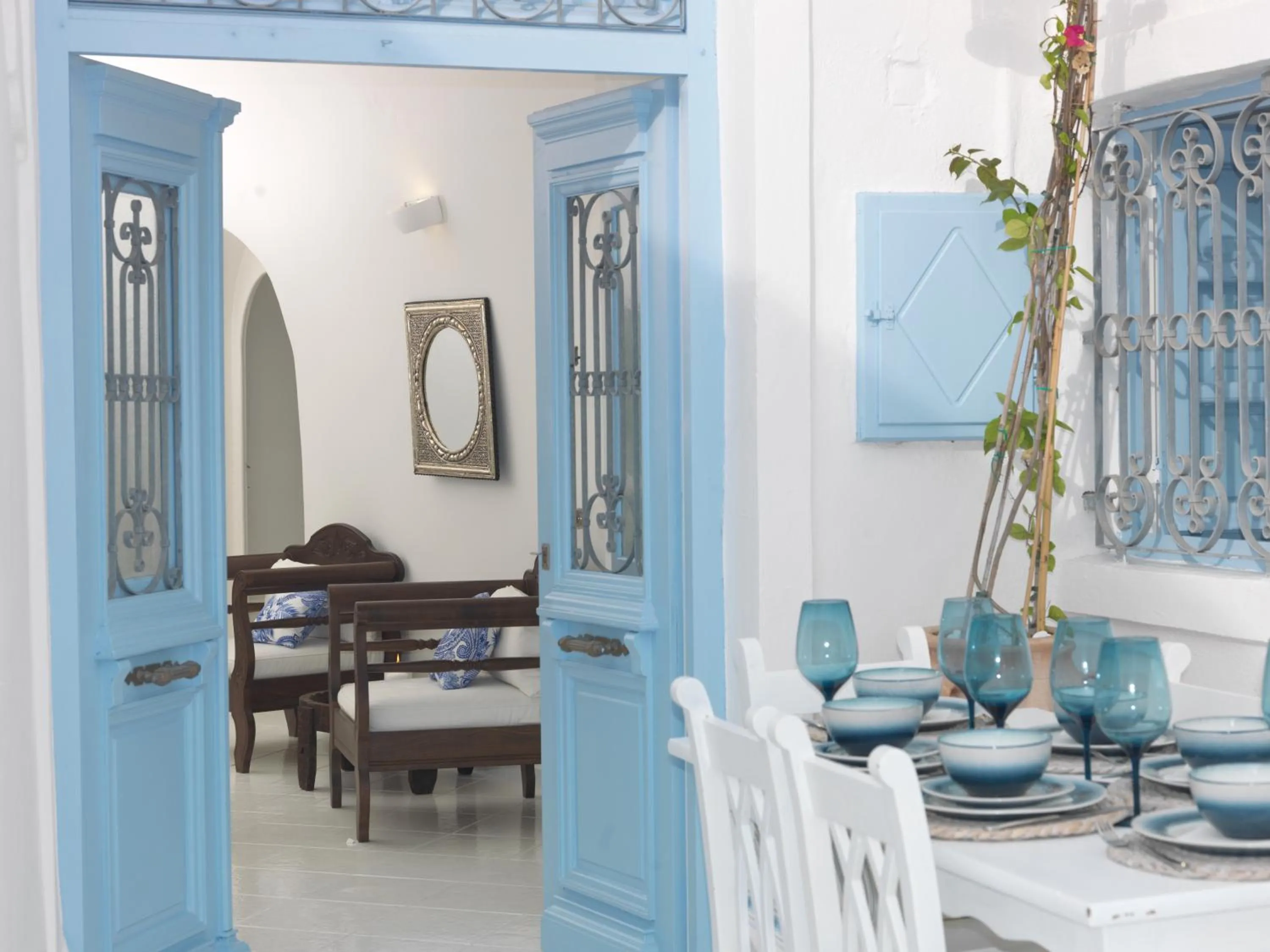 Balcony/Terrace in OIA UNIQUE HOMES by K&K