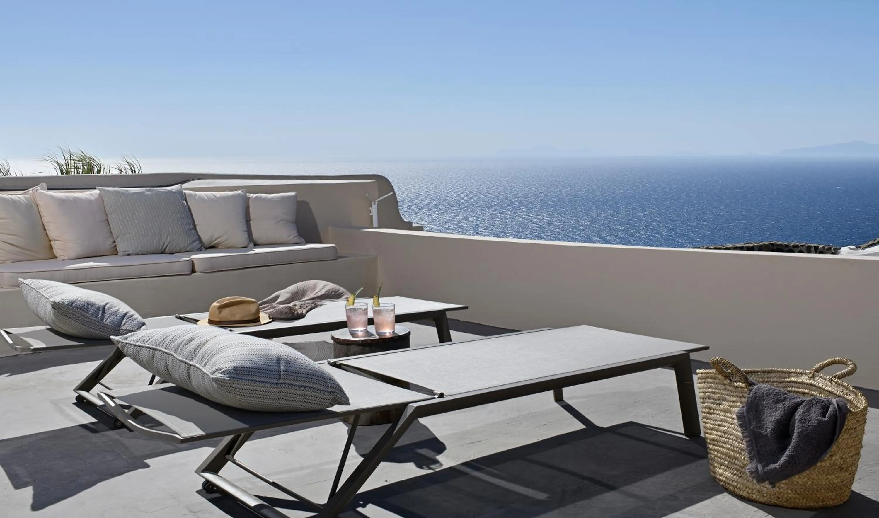 Balcony/Terrace in OIA UNIQUE HOMES by K&K