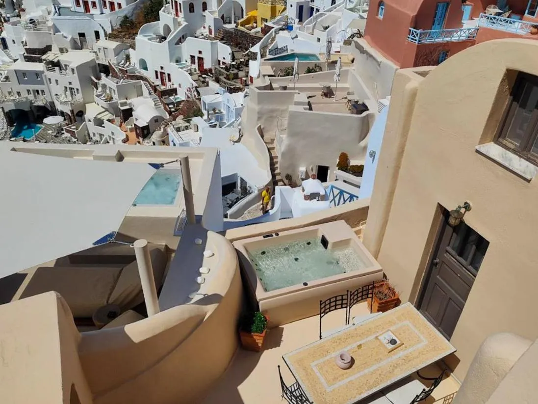 Bird's eye view in OIA UNIQUE HOMES by K&K