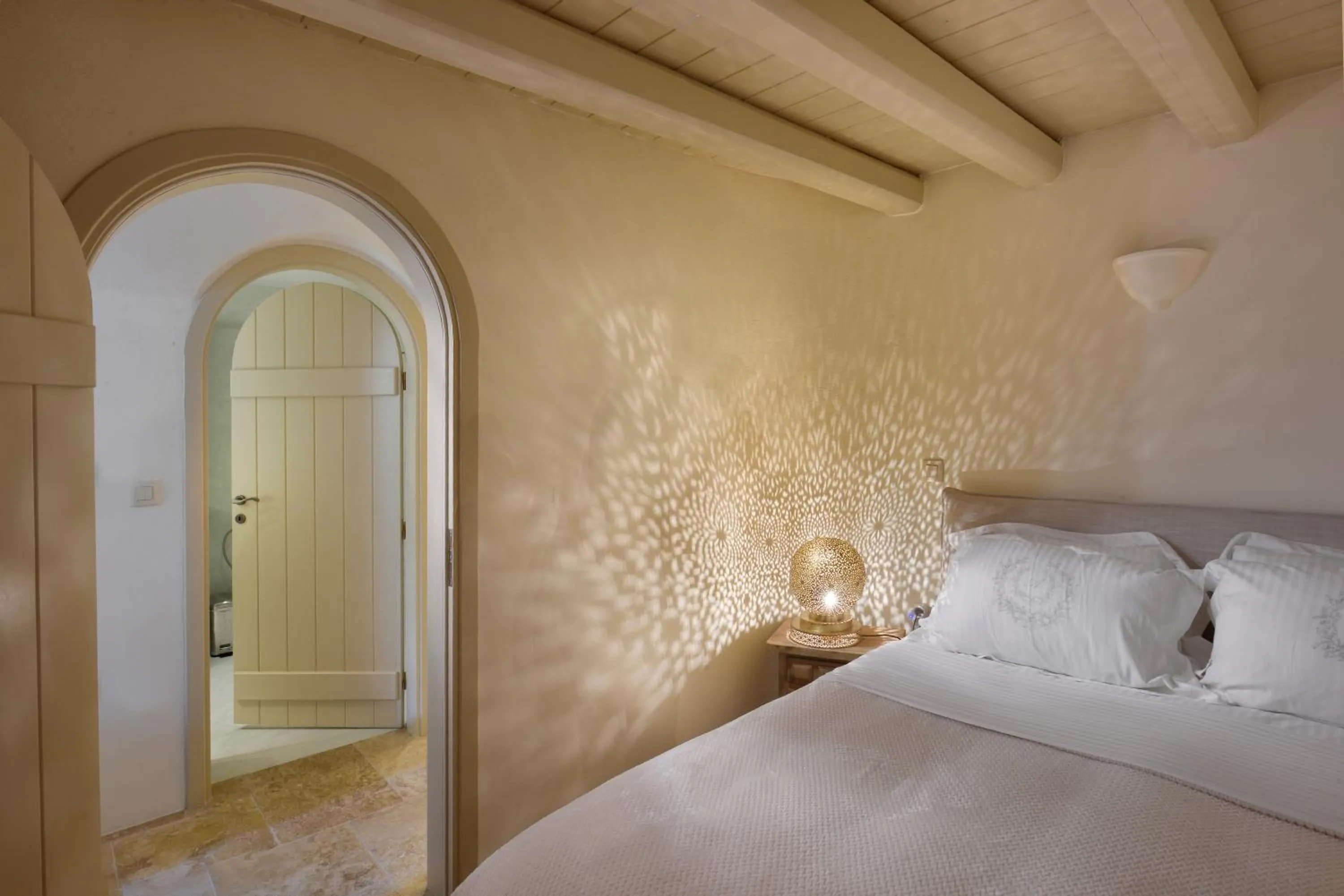 Bedroom, Bed in OIA UNIQUE HOMES by K&K