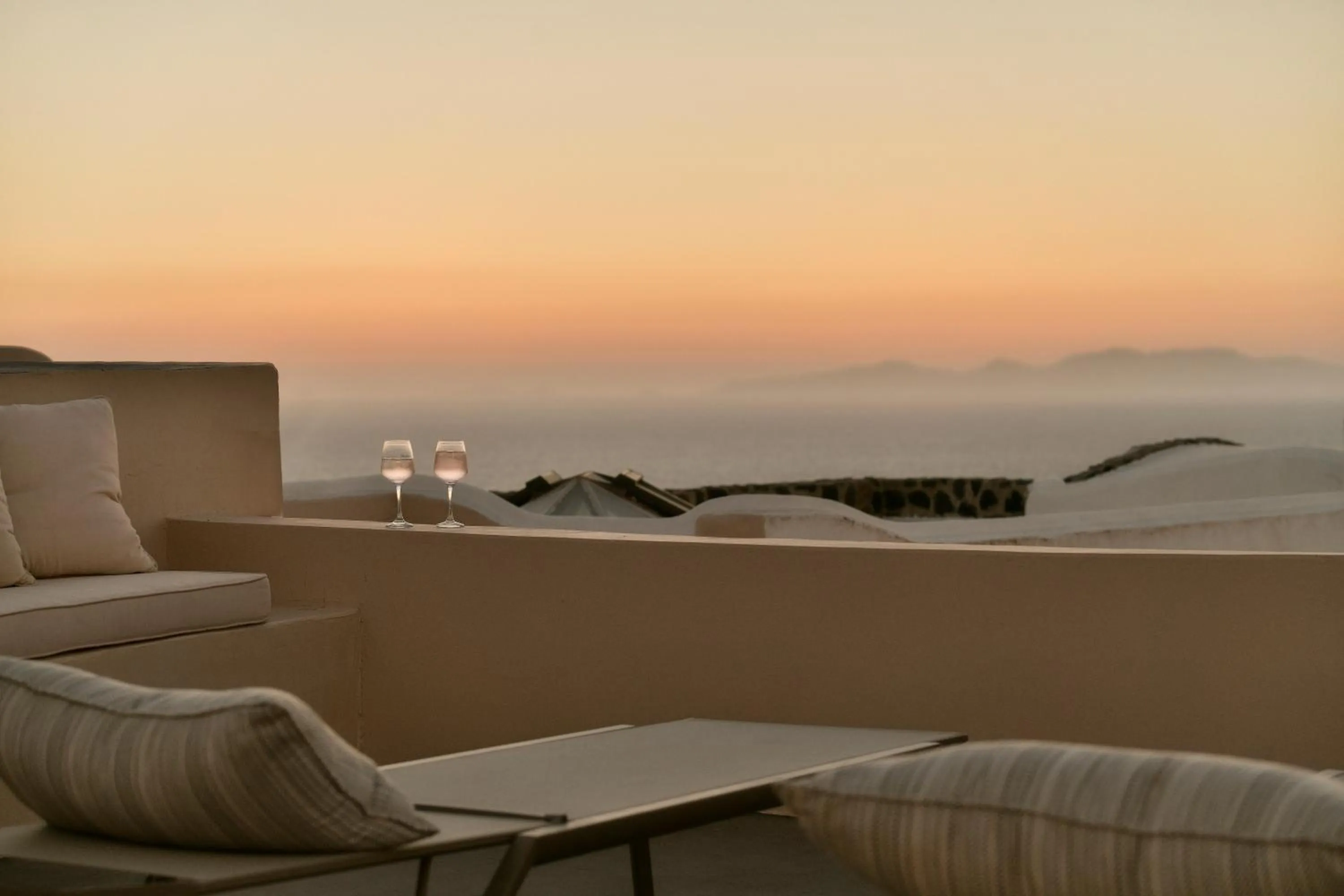 Balcony/Terrace in OIA UNIQUE HOMES by K&K