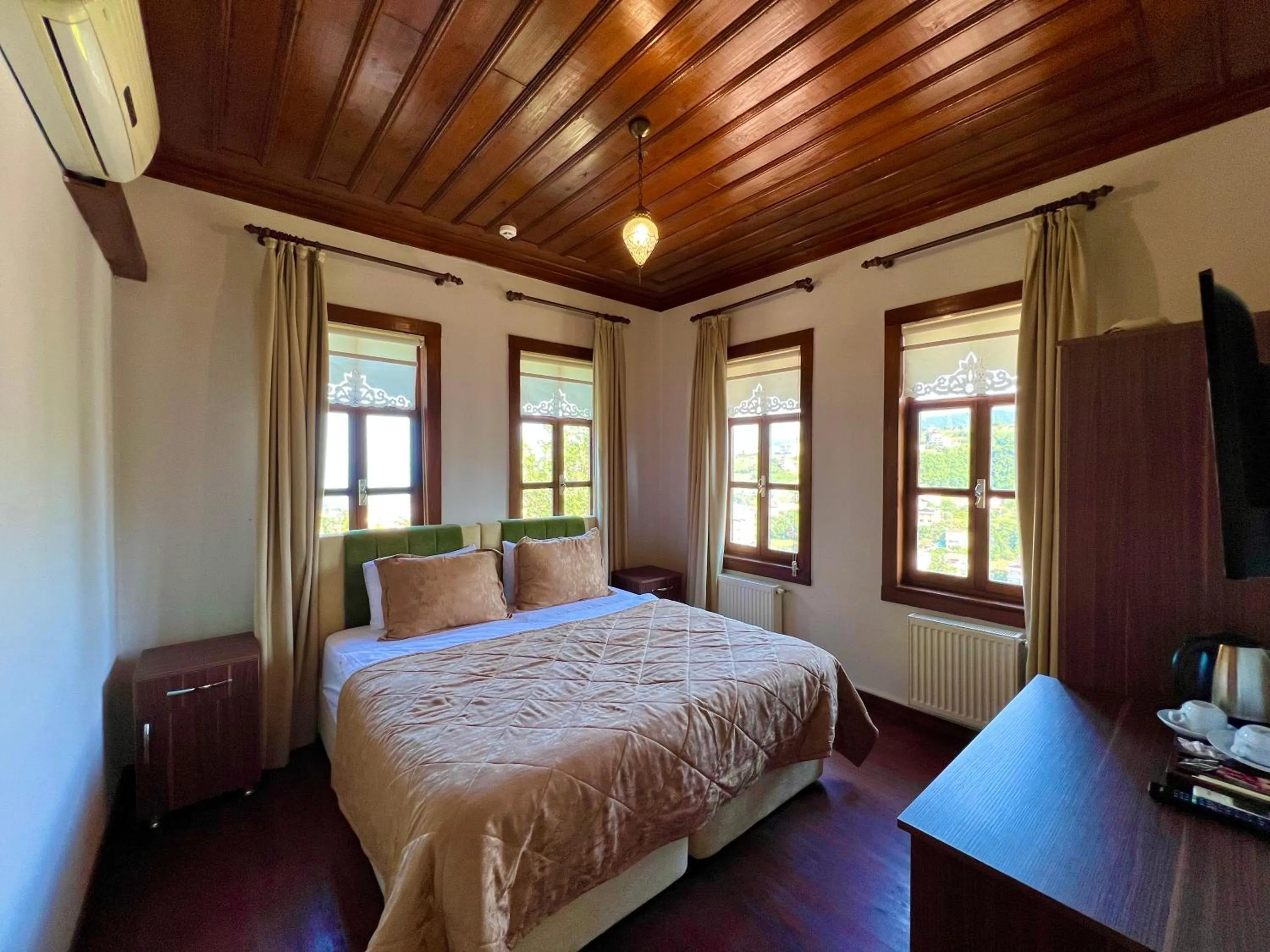 Bed in Mehmet Efendi Mansion & Hotel