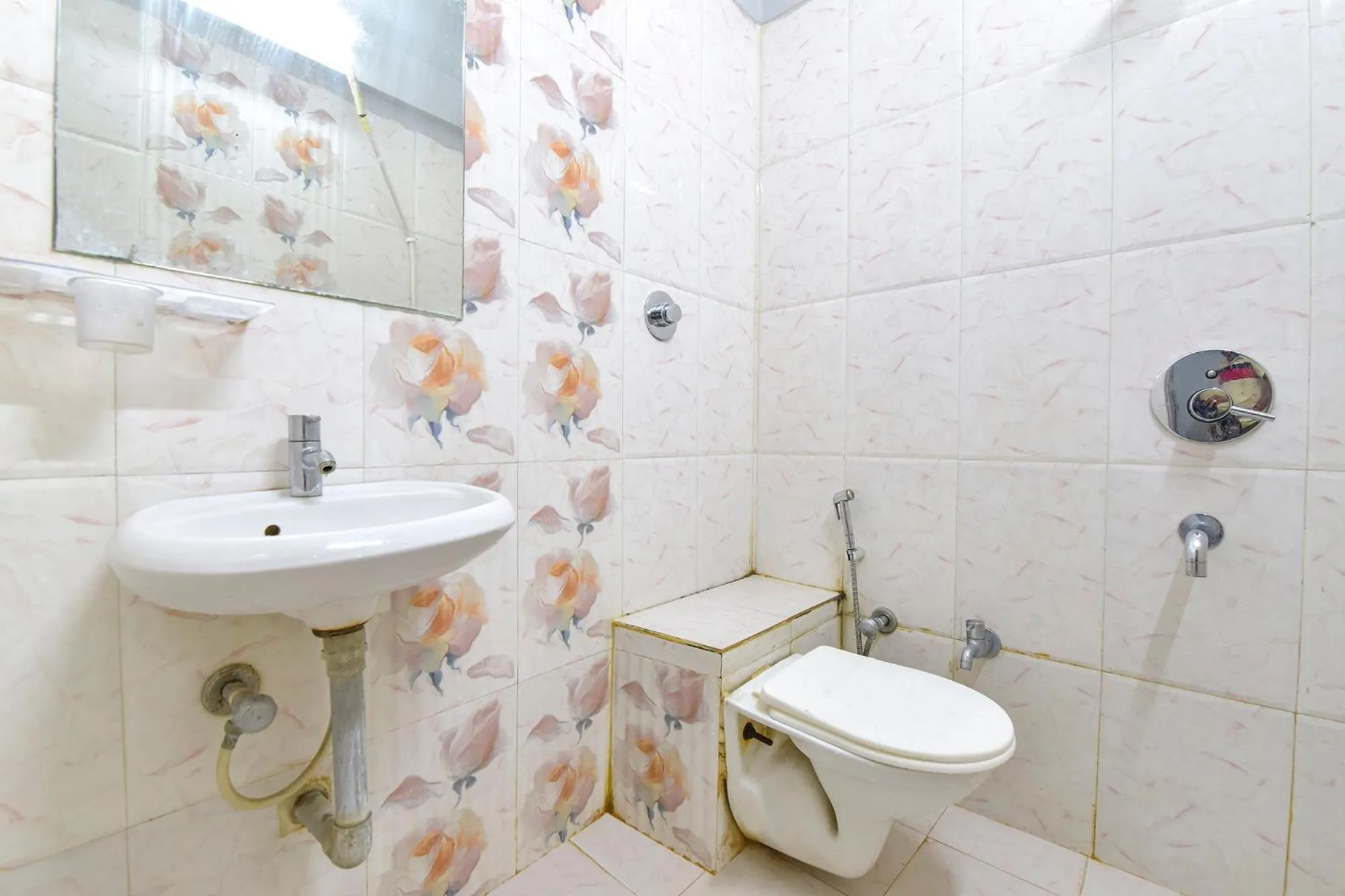 Bathroom in FabHotel Raghumani Palace - Nr Mahakal Mandir