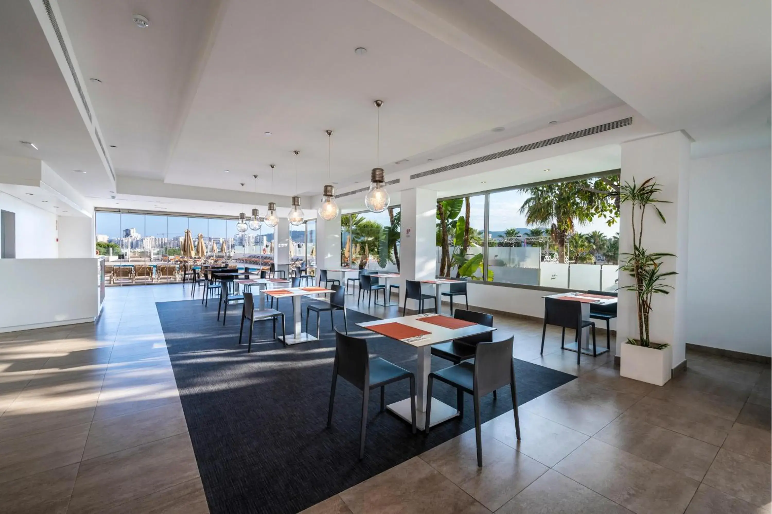 Restaurant/places to eat in THB Ocean Beach - Adults Only Restaurant/places to eat in THB Ocean Beach - Adults Only