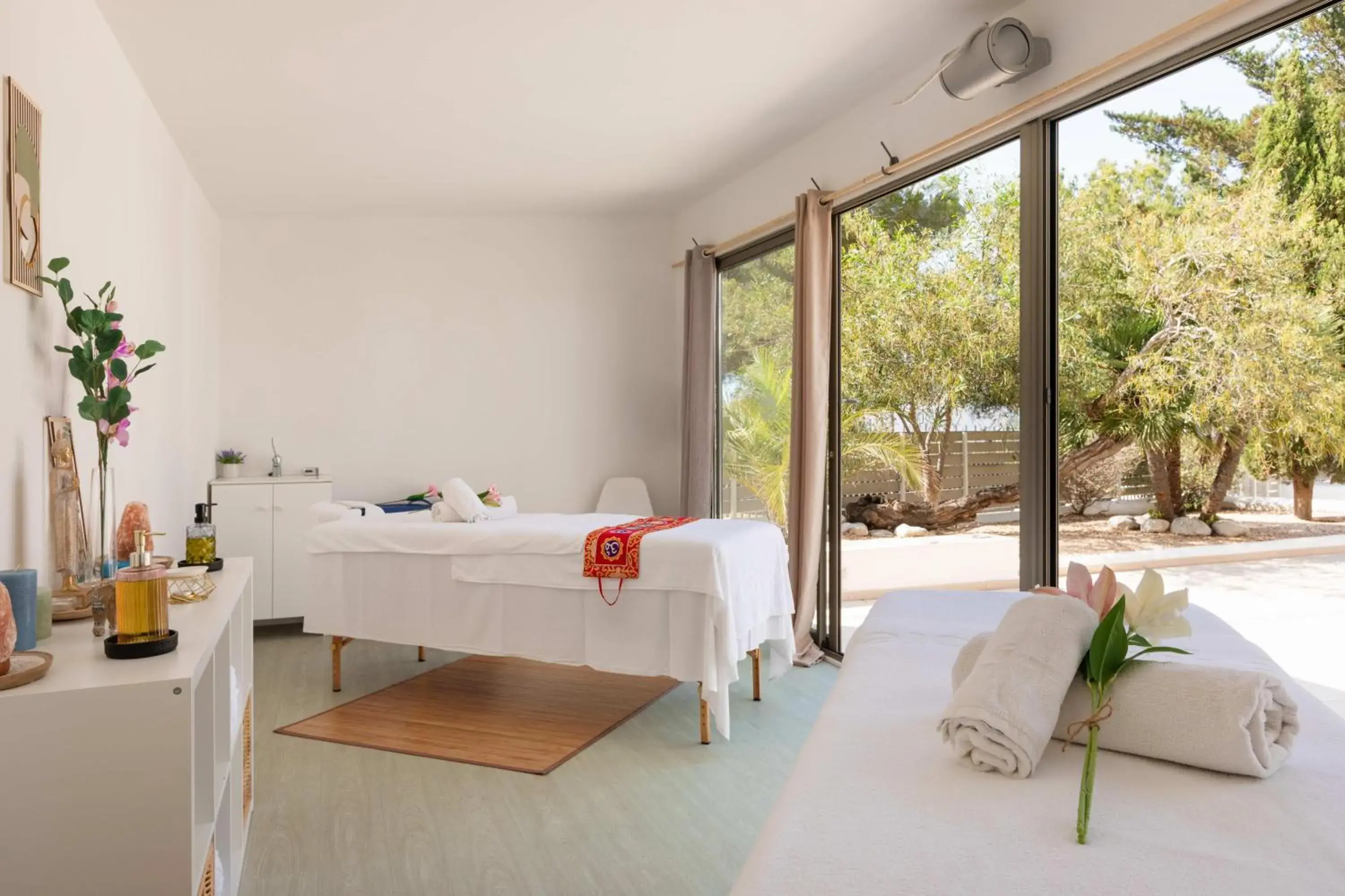 Massage, Bed in THB Ocean Beach - Adults Only Massage, Bed in THB Ocean Beach - Adults Only