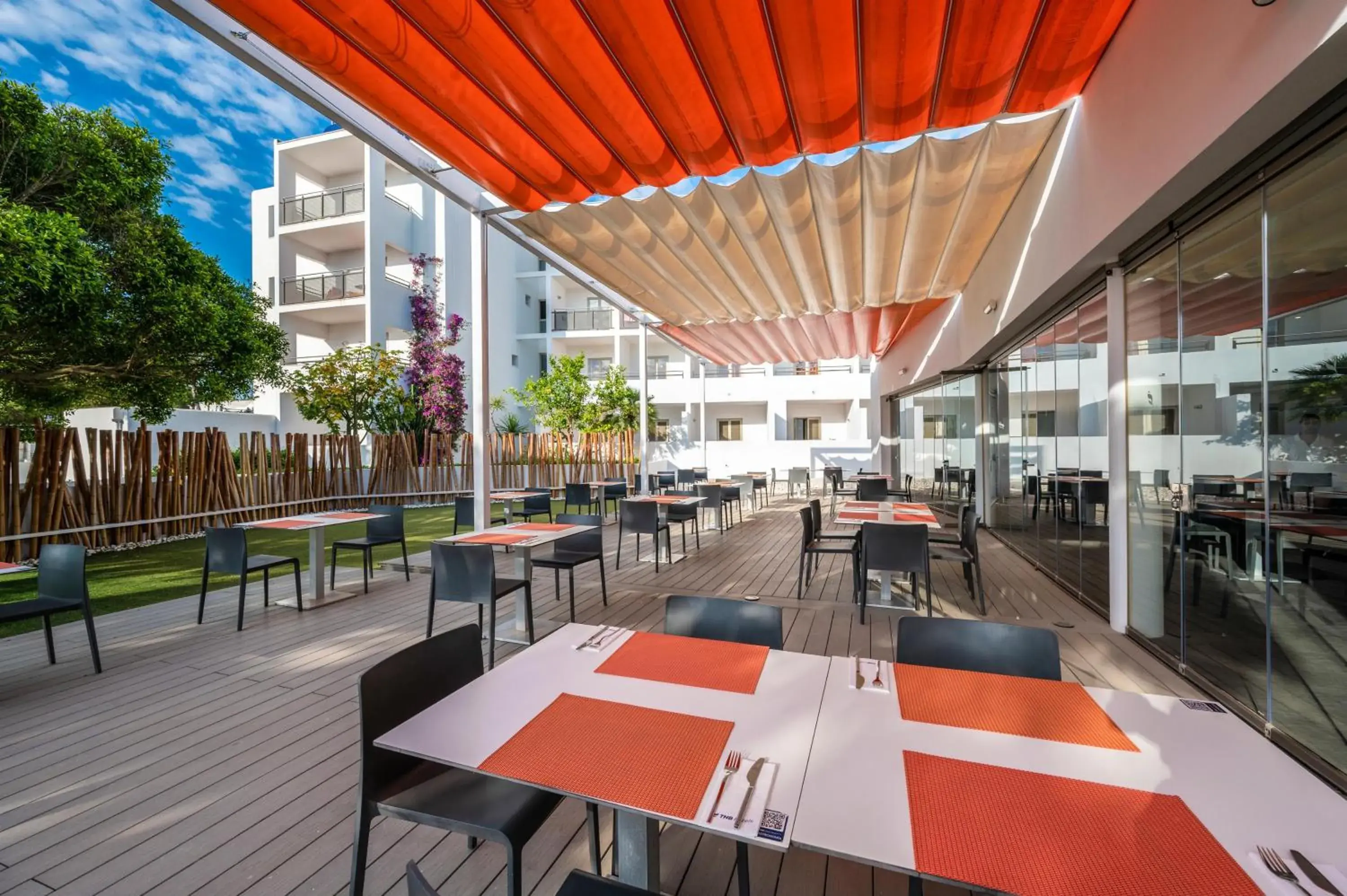 Restaurant/places to eat in THB Ocean Beach - Adults Only Restaurant/places to eat in THB Ocean Beach - Adults Only