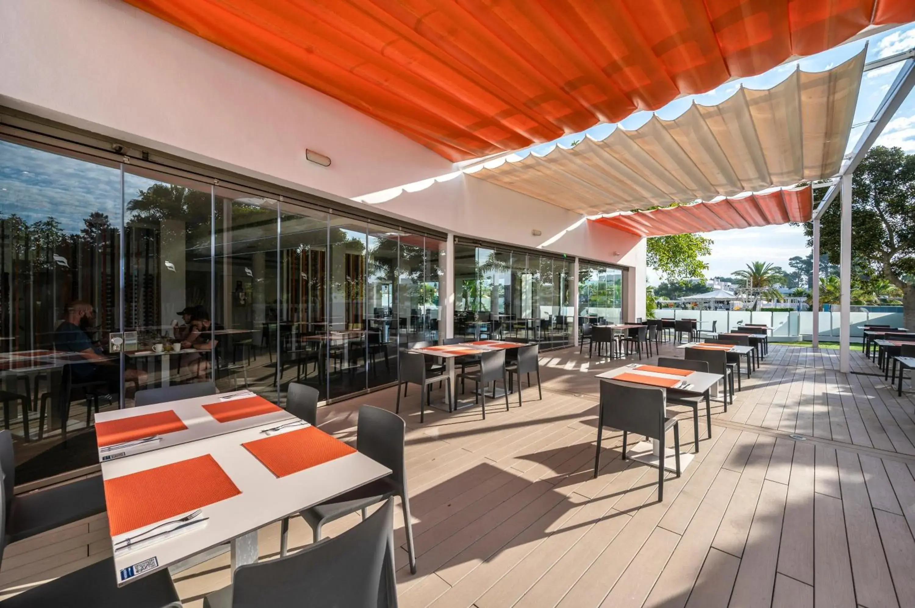 Restaurant/places to eat in THB Ocean Beach - Adults Only Restaurant/places to eat in THB Ocean Beach - Adults Only