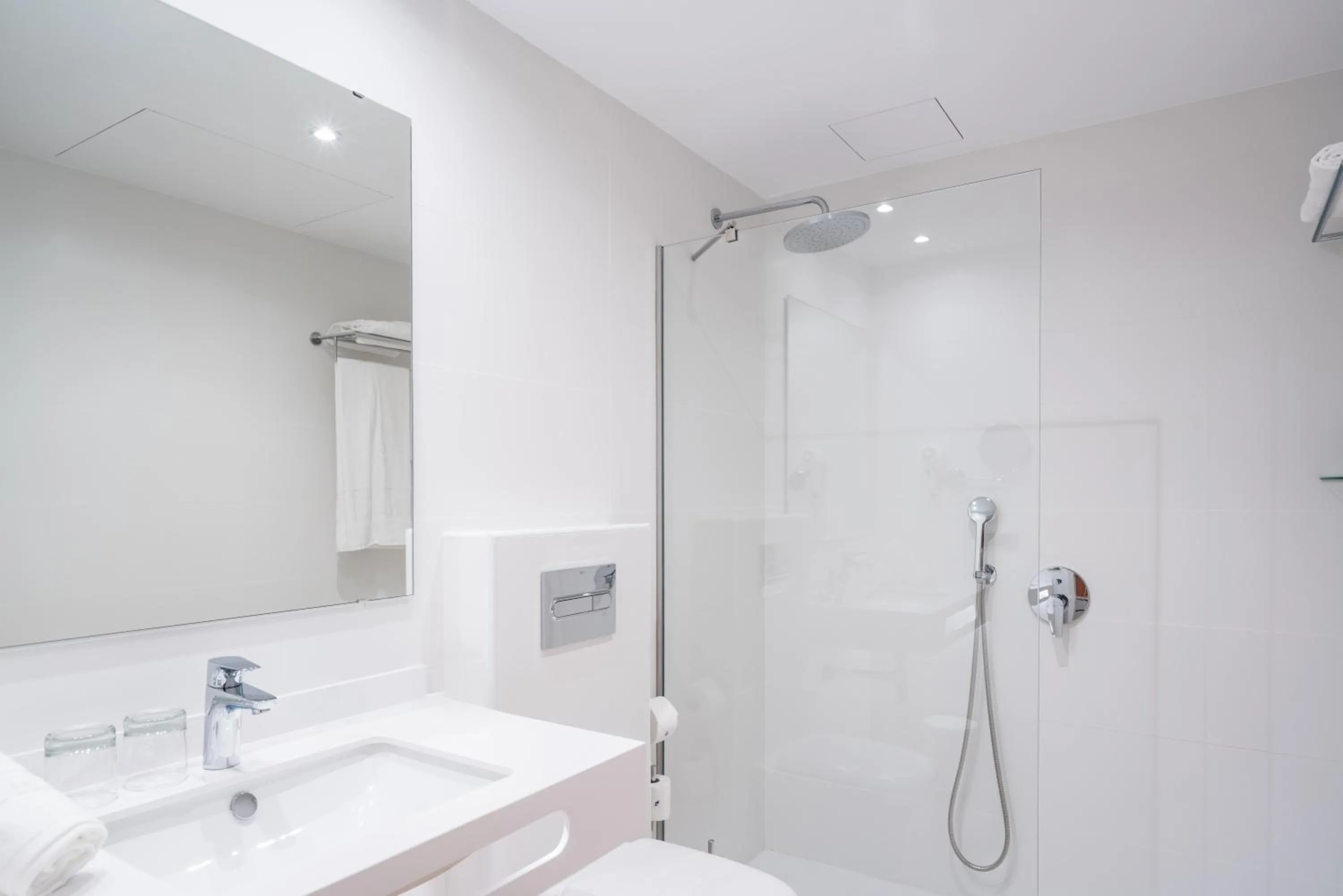 Shower in THB Ocean Beach - Adults Only