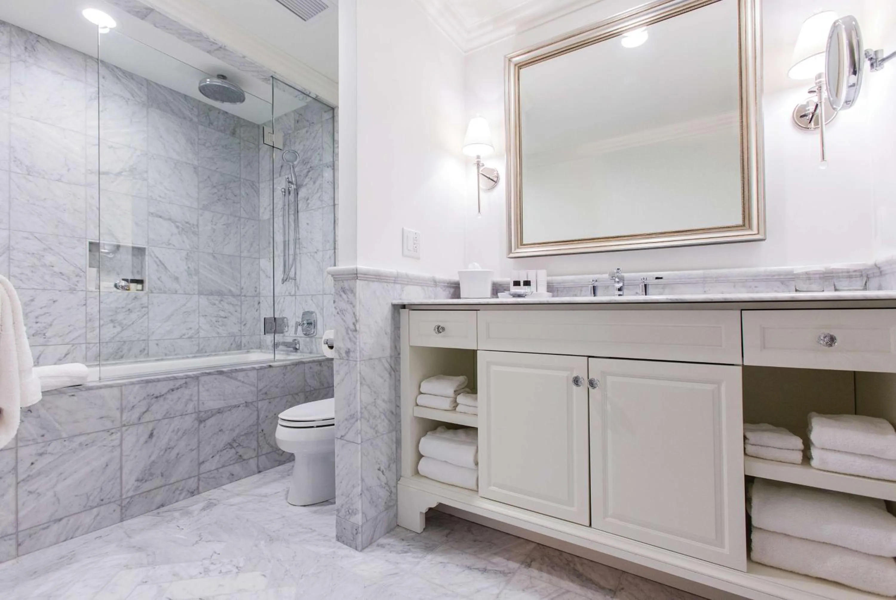 Bathroom in The Charleston Place