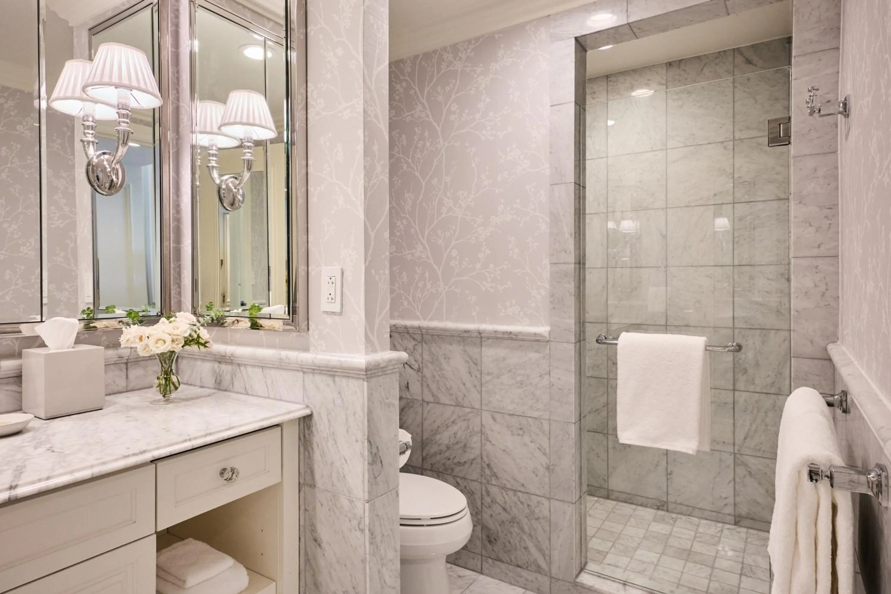 Shower in The Charleston Place