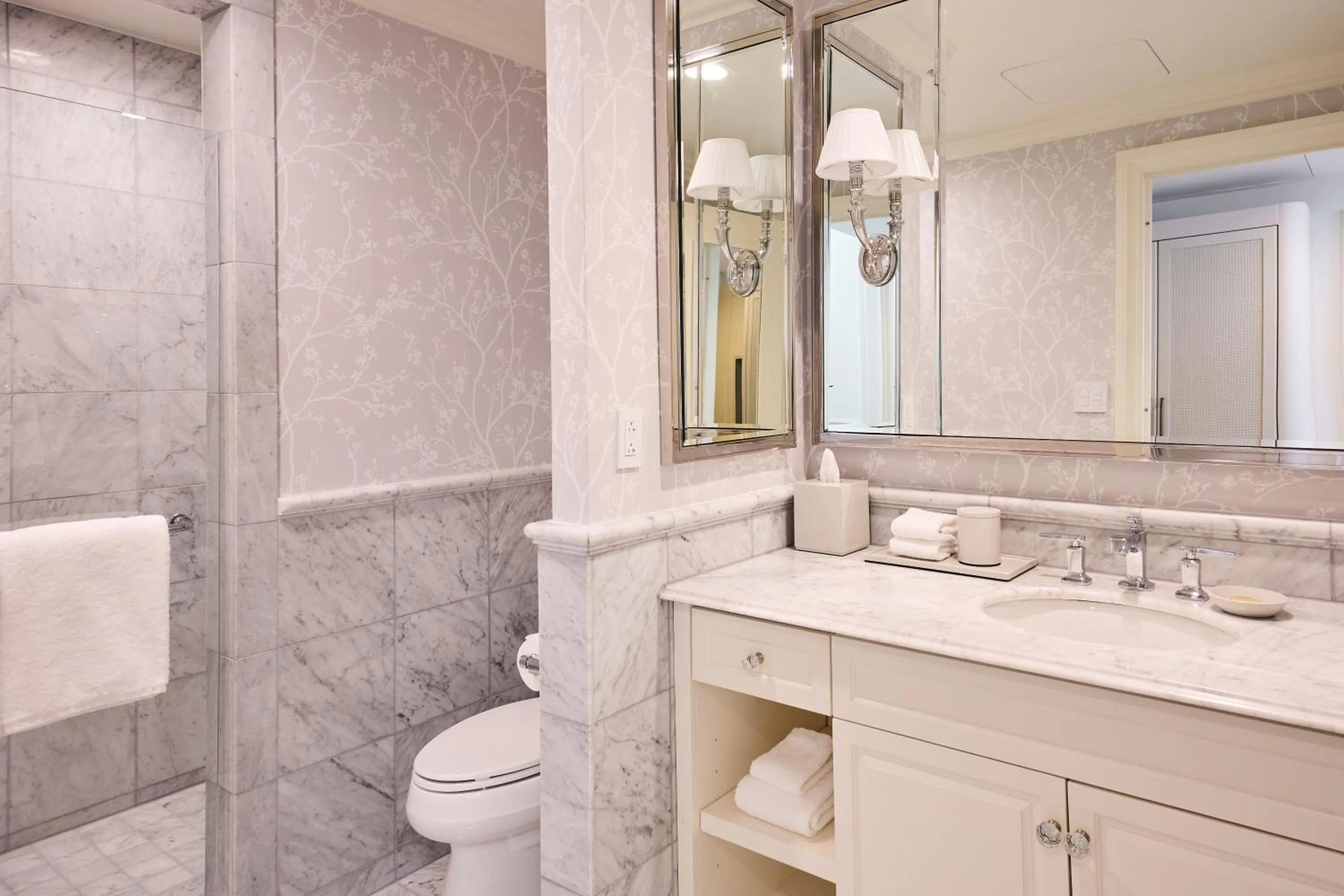 Toilet in The Charleston Place