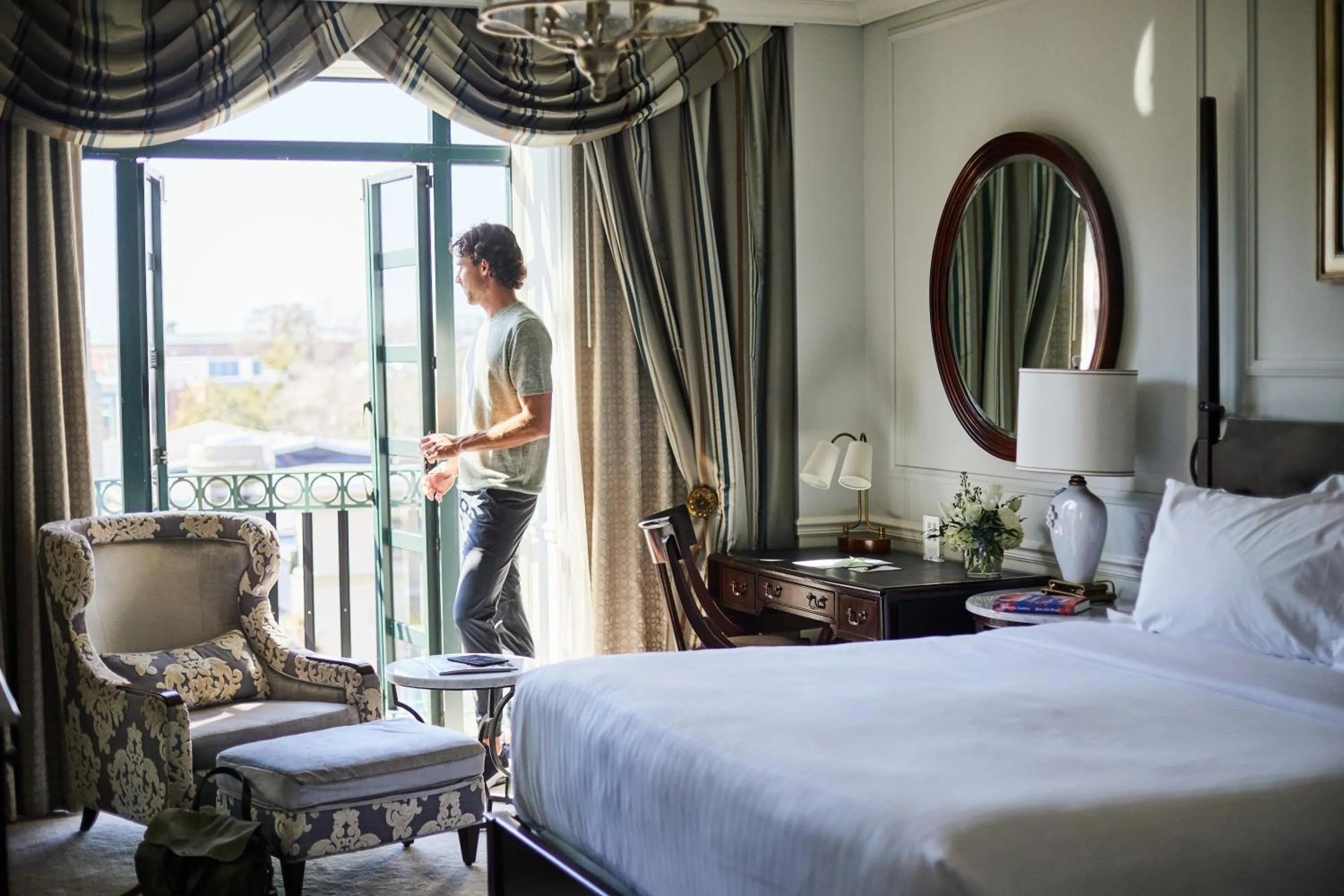 Balcony/Terrace, Bed in The Charleston Place