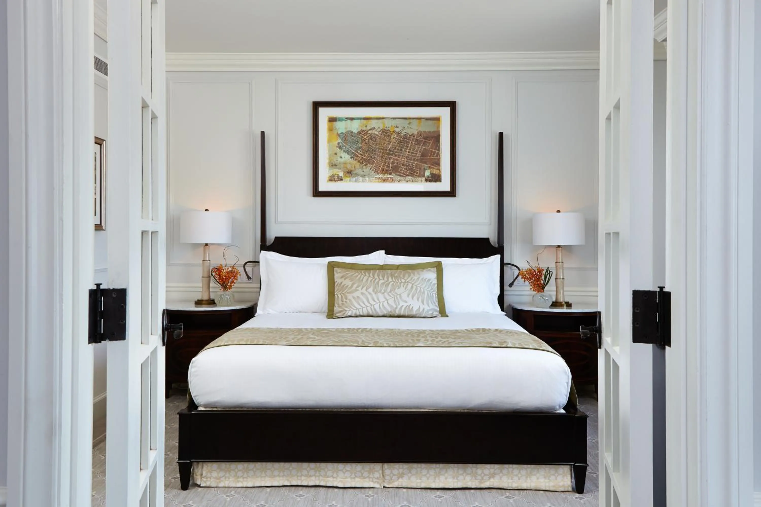 Bed in The Charleston Place