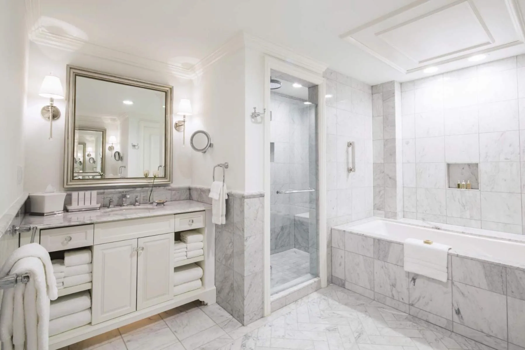 Shower in The Charleston Place