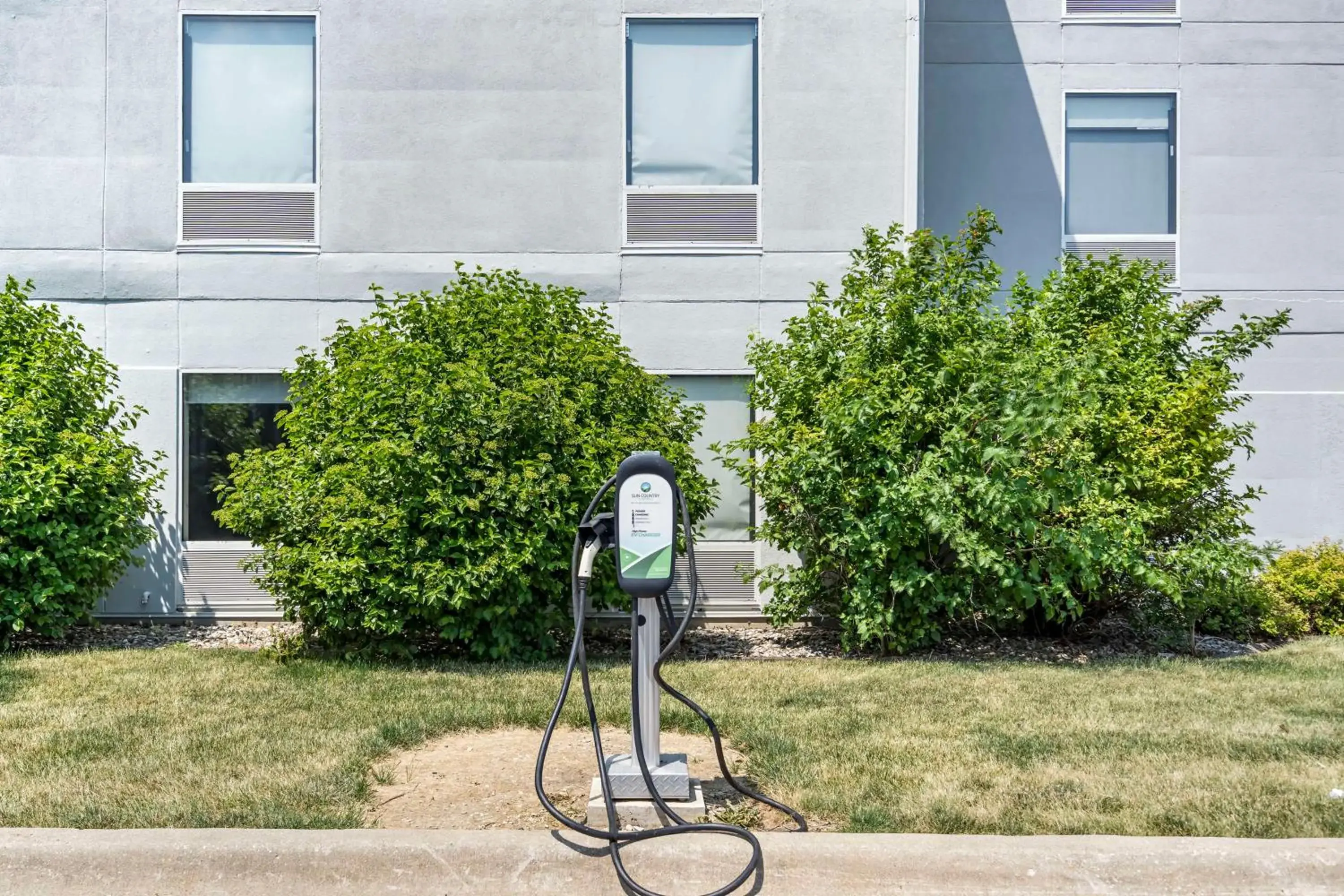 Property building in Best Western Plus Bourbonnais Hotel & Suites Property building in Best Western Plus Bourbonnais Hotel & Suites