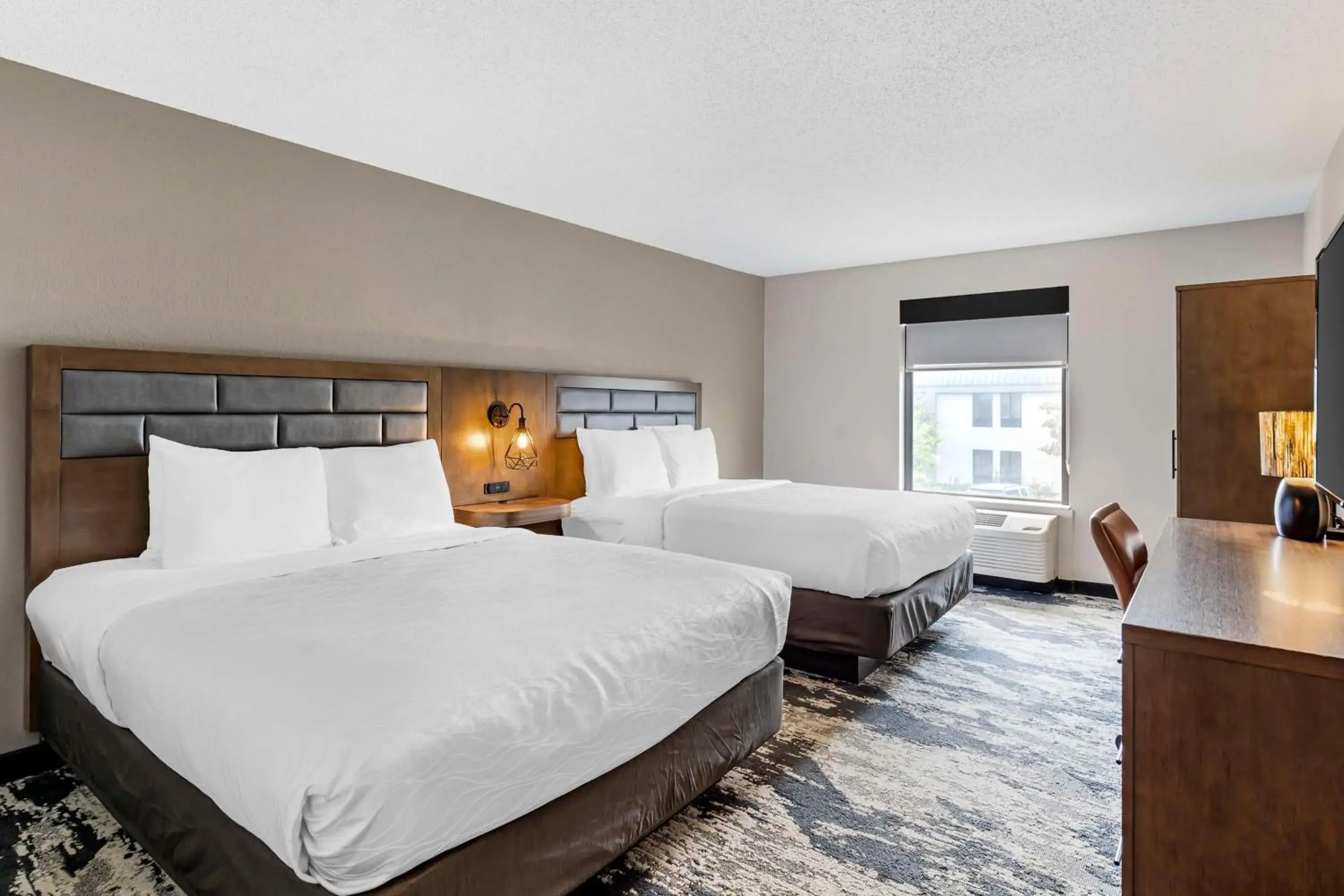 Bedroom, Bed in Best Western Plus Bourbonnais Hotel & Suites Bedroom, Bed in Best Western Plus Bourbonnais Hotel & Suites