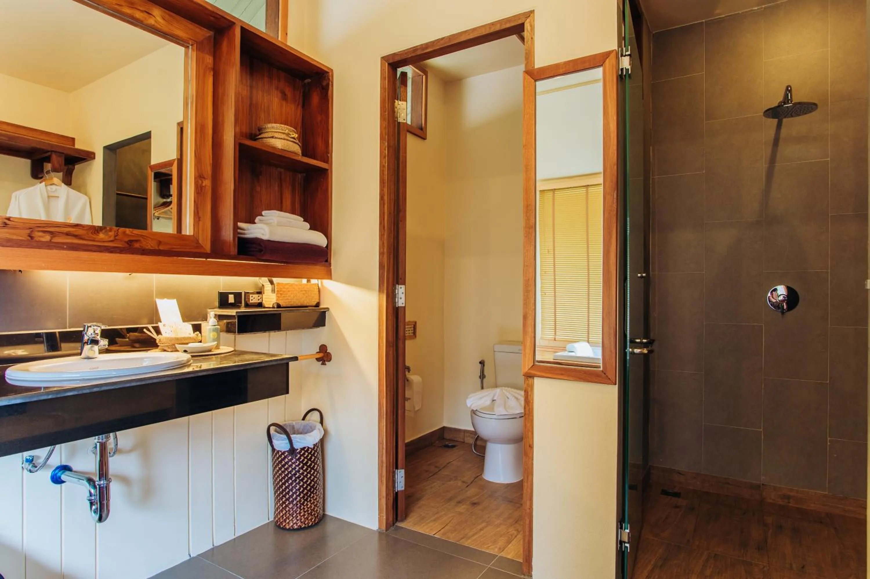 Bathroom in Koh Yao Yai Hillside Resort