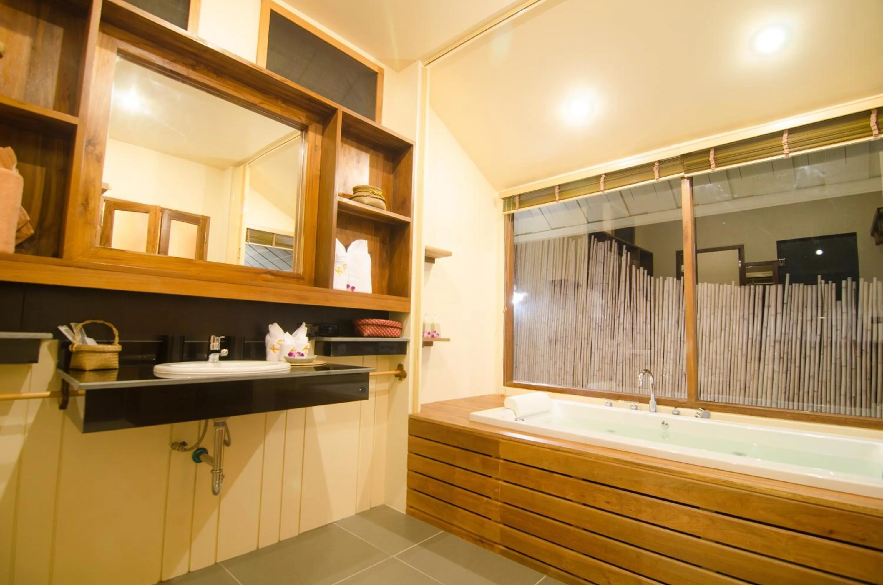 Bathroom in Koh Yao Yai Hillside Resort