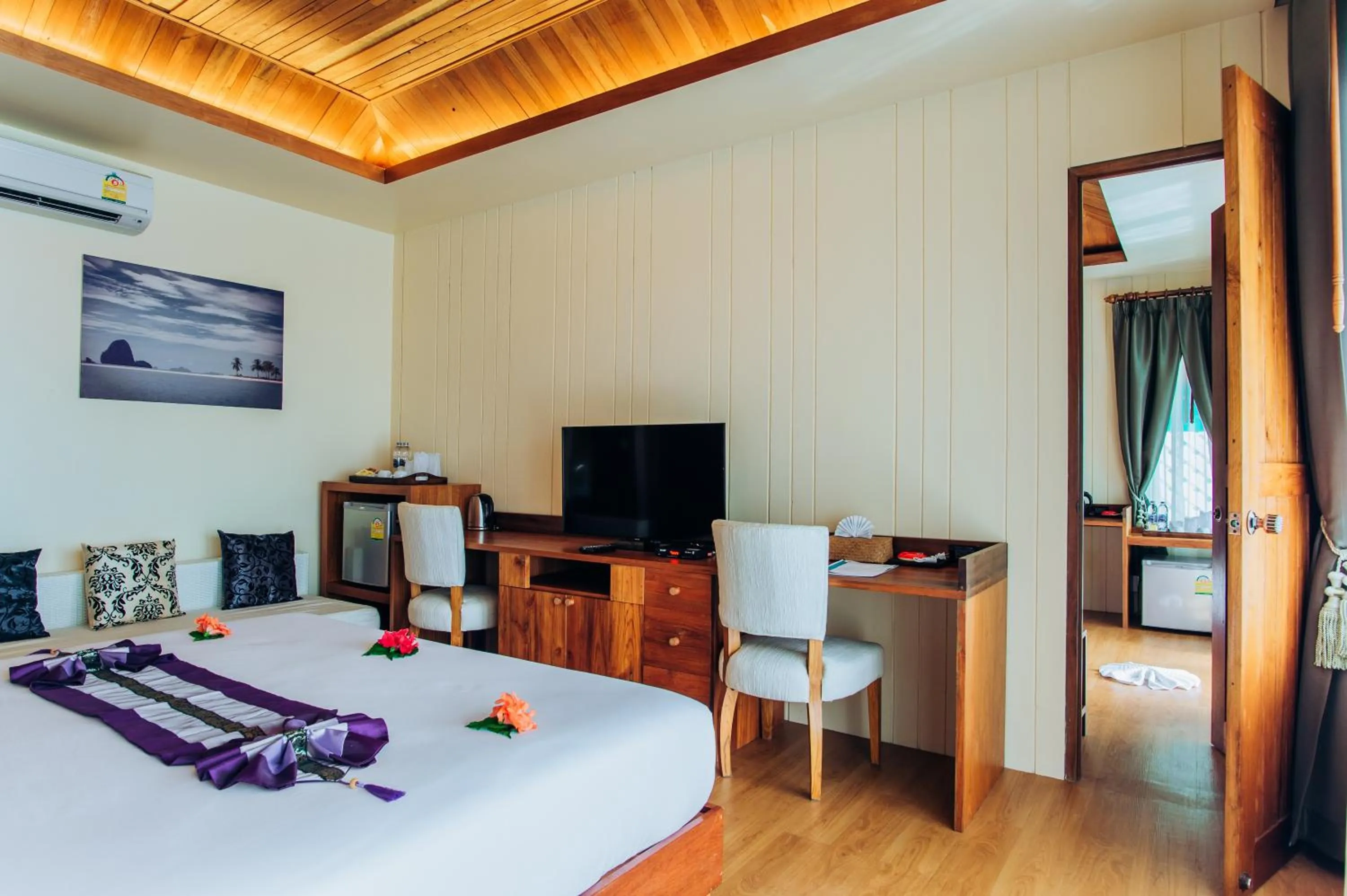 Bedroom, Bed in Koh Yao Yai Hillside Resort