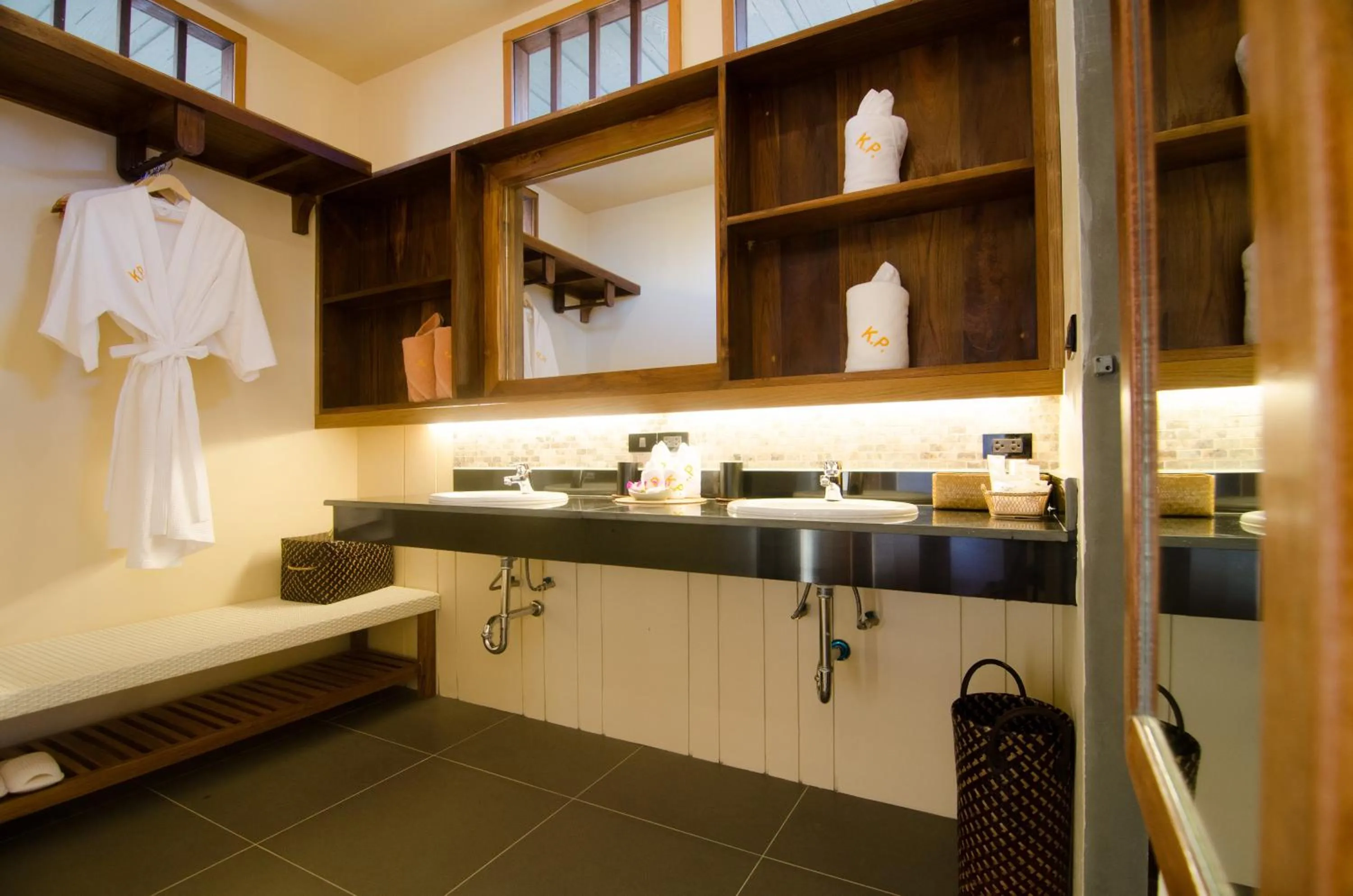 Bathroom in Koh Yao Yai Hillside Resort