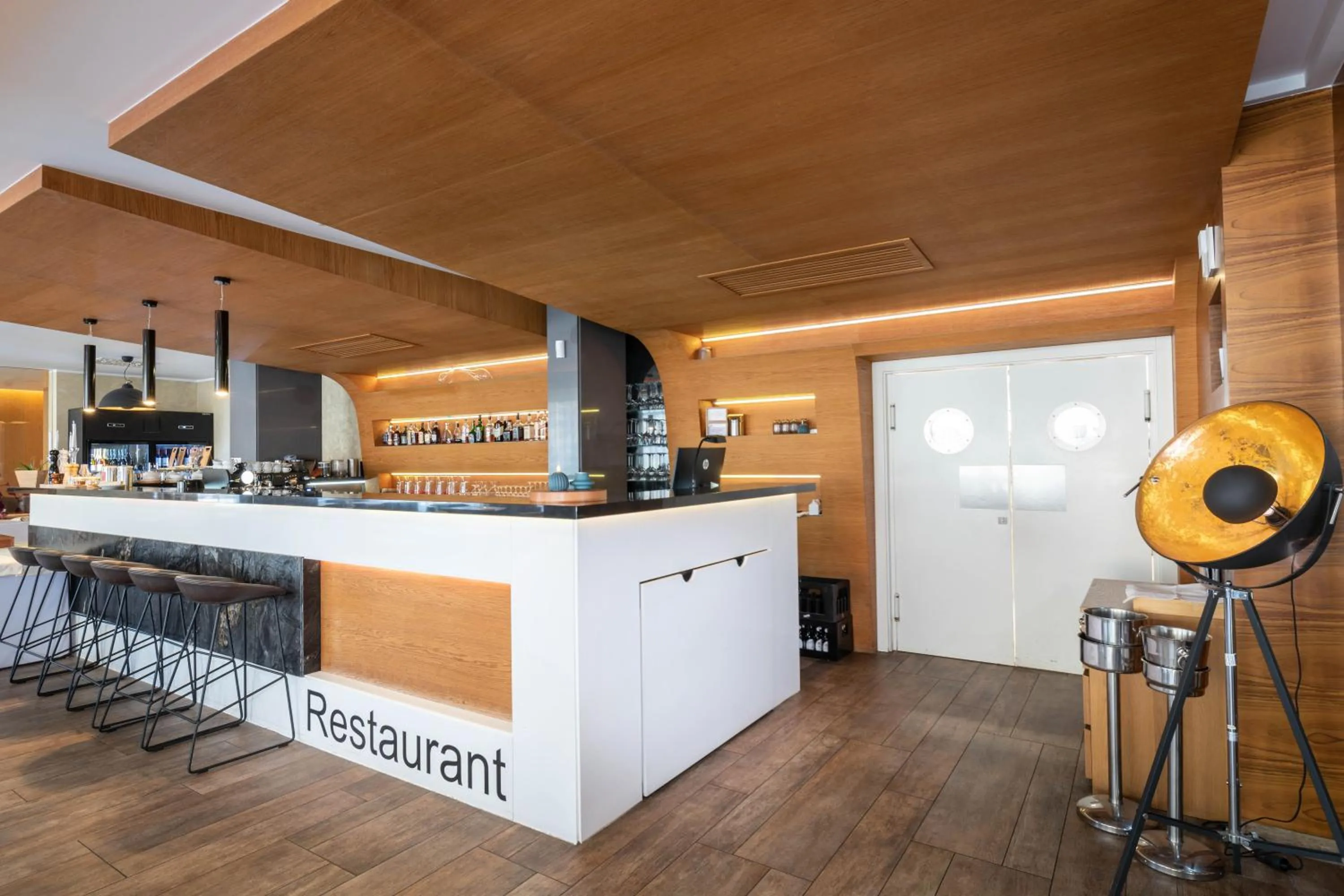 Restaurant/places to eat in Village Resort Hanuliak