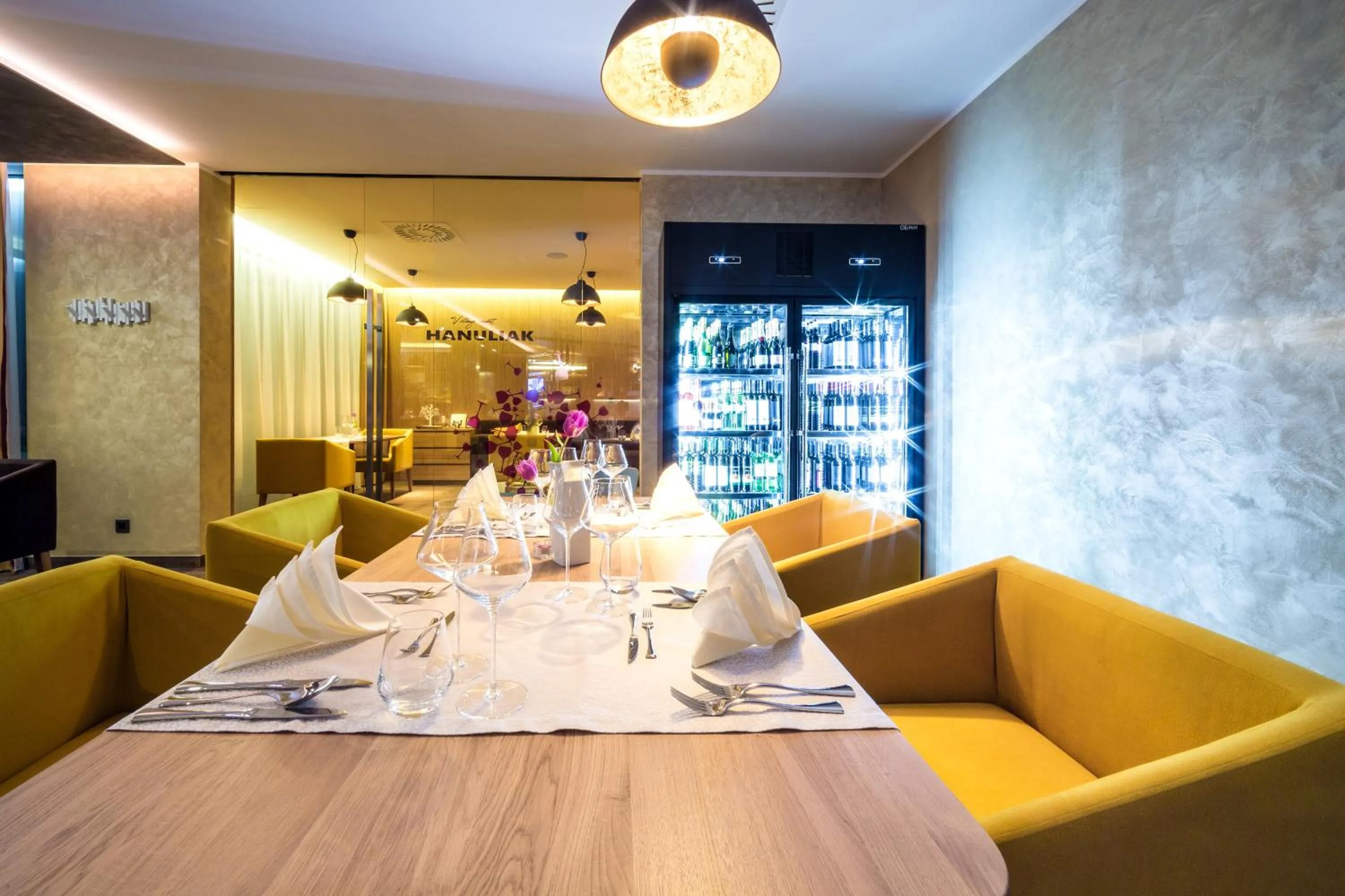 Restaurant/places to eat in Village Resort Hanuliak