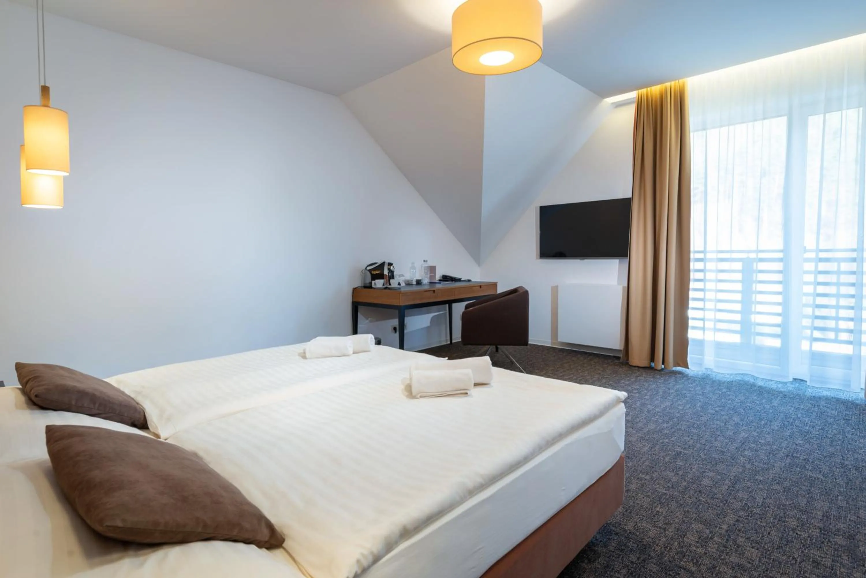 Photo of the whole room, Bed in Village Resort Hanuliak