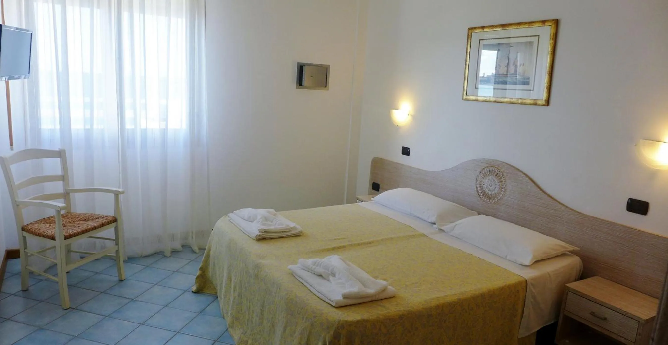 Day, Bed in Residence Buganvillea