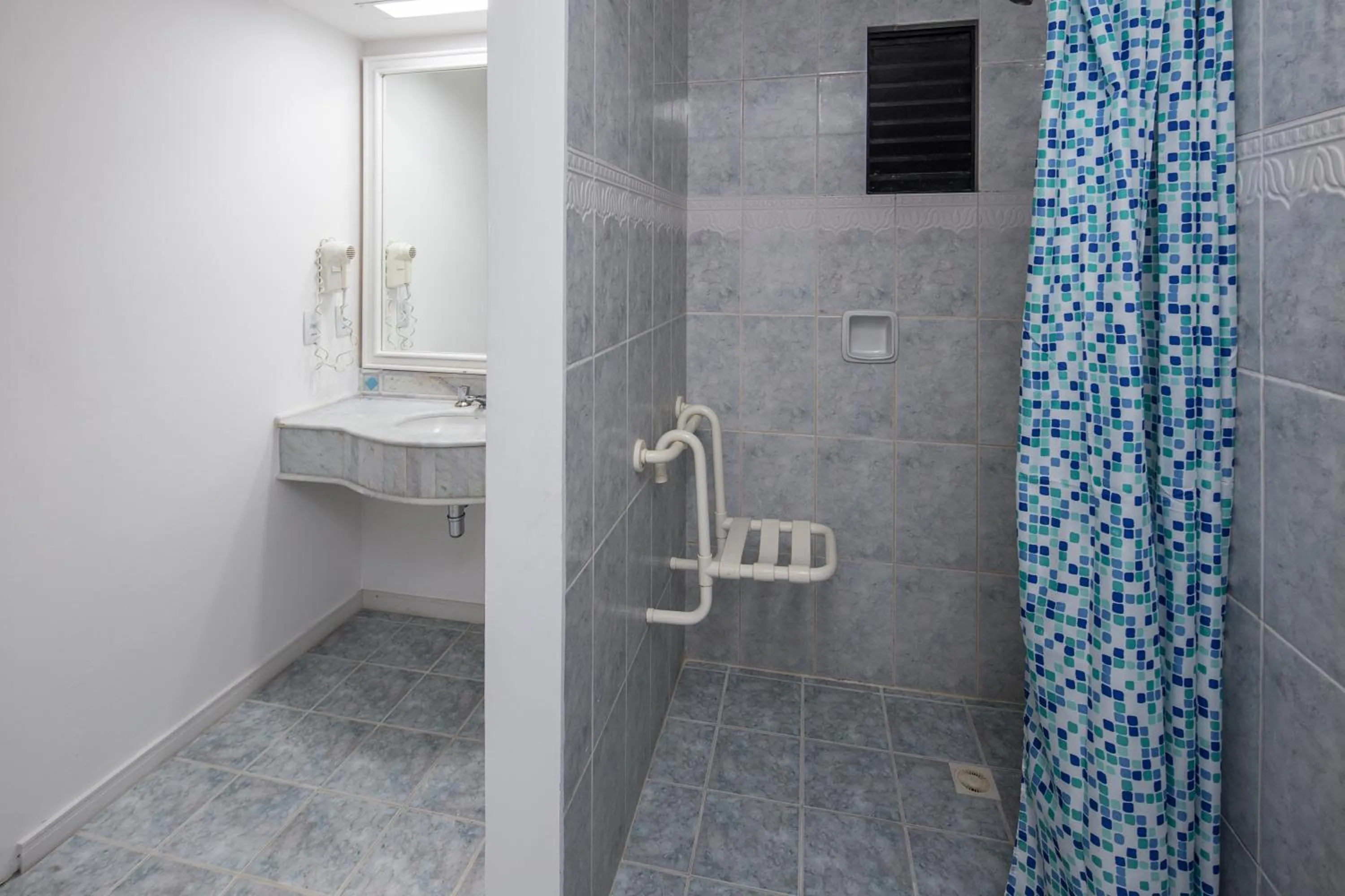 Shower in Hotel D'sintra