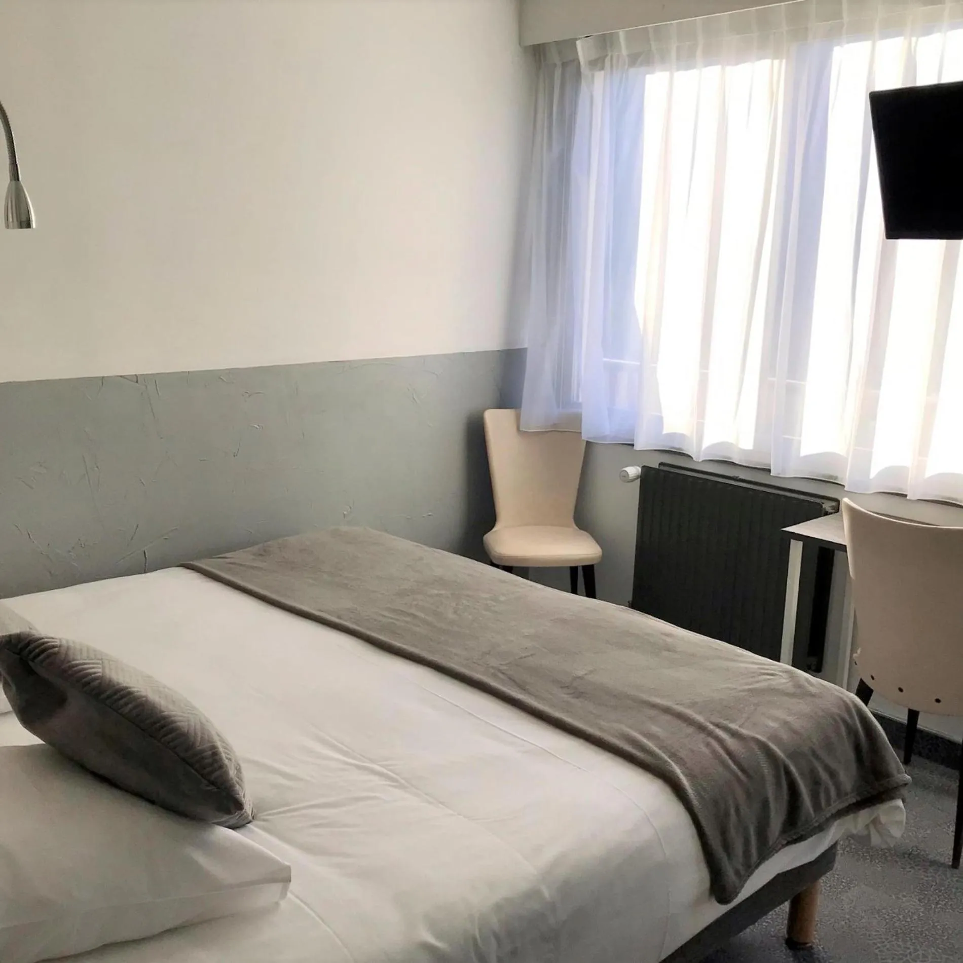 Bed in L'Auberg'ine - Maison Glenn Anna